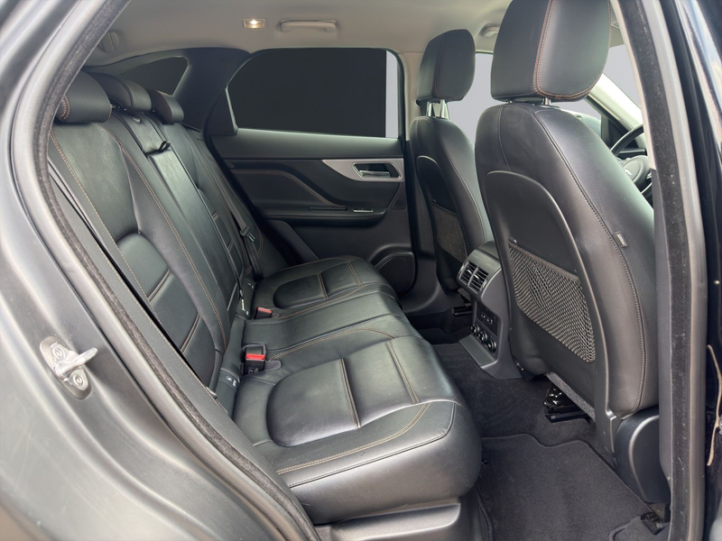 Jaguar F-Pace F-PACE Prestige AWD AUTOMATIK*LEDER*EURO6 — photo 13
