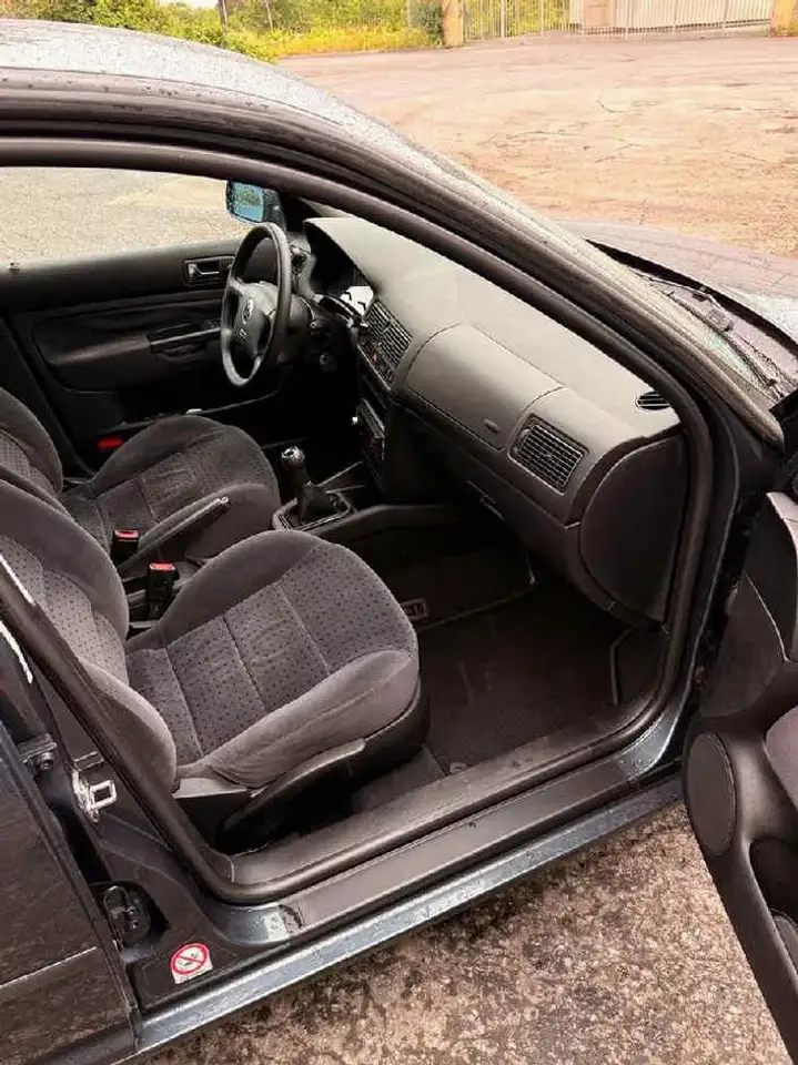 Volkswagen Golf 4 1.6 SR TÜV bis 02.2028, foto 3