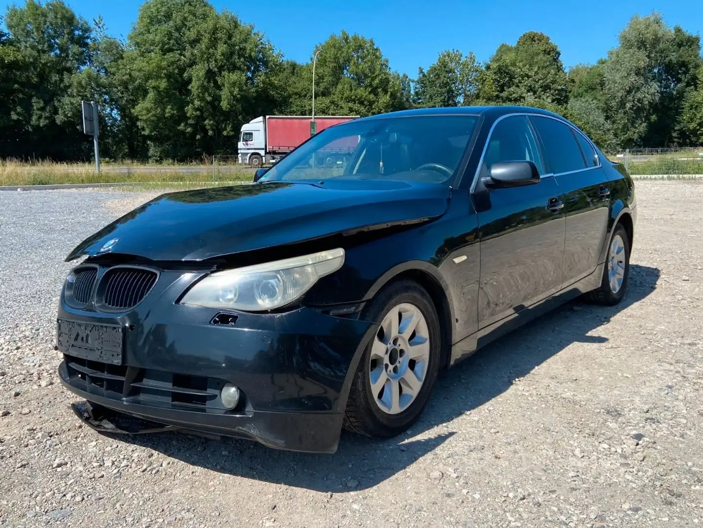 BMW 525 d Lim.  Leder Navi Klimaauto. Sitzheizung PDC Black - 1