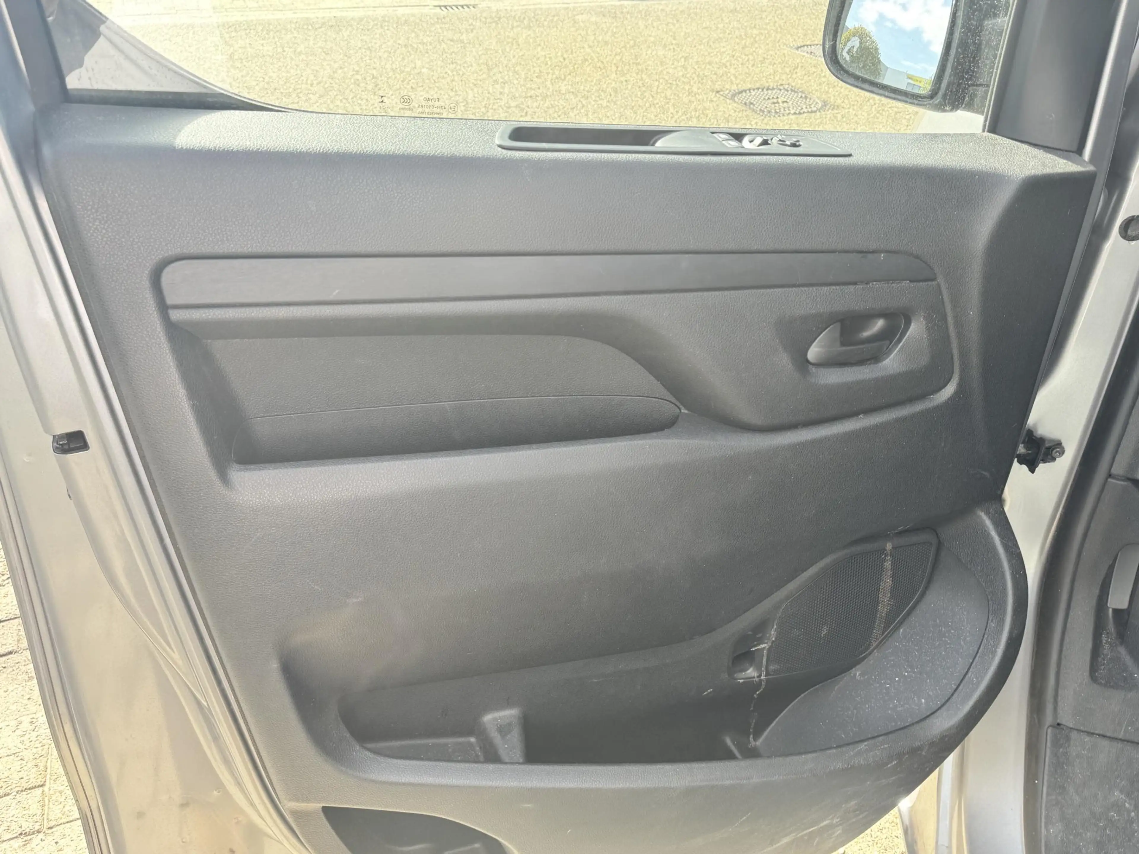 Peugeot Expert 2.0 BlueHDi 145 L2 — photo 8