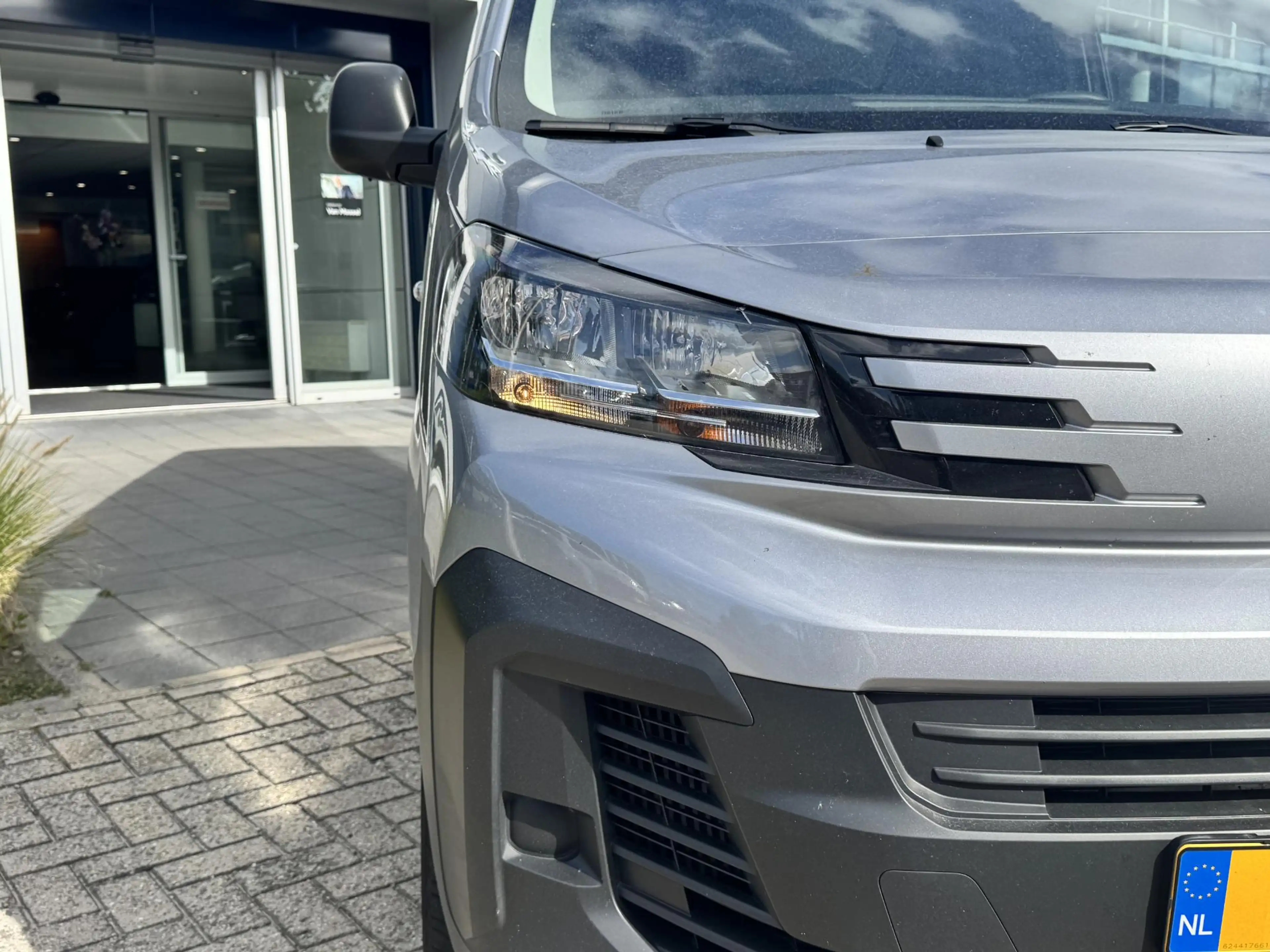 Peugeot Expert 2.0 BlueHDi 145 L2 — photo 6