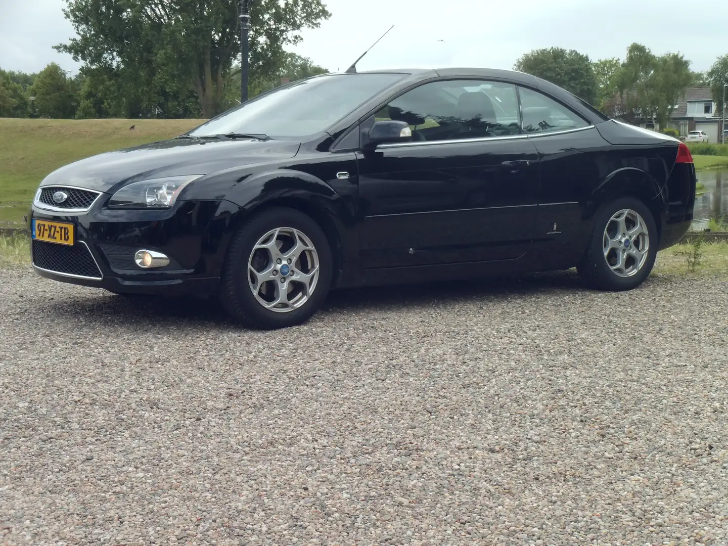 Ford Focus CC Coupé-Cabriolet 2.0-16V Titanium - Airco - Leer in Schwarz - 2