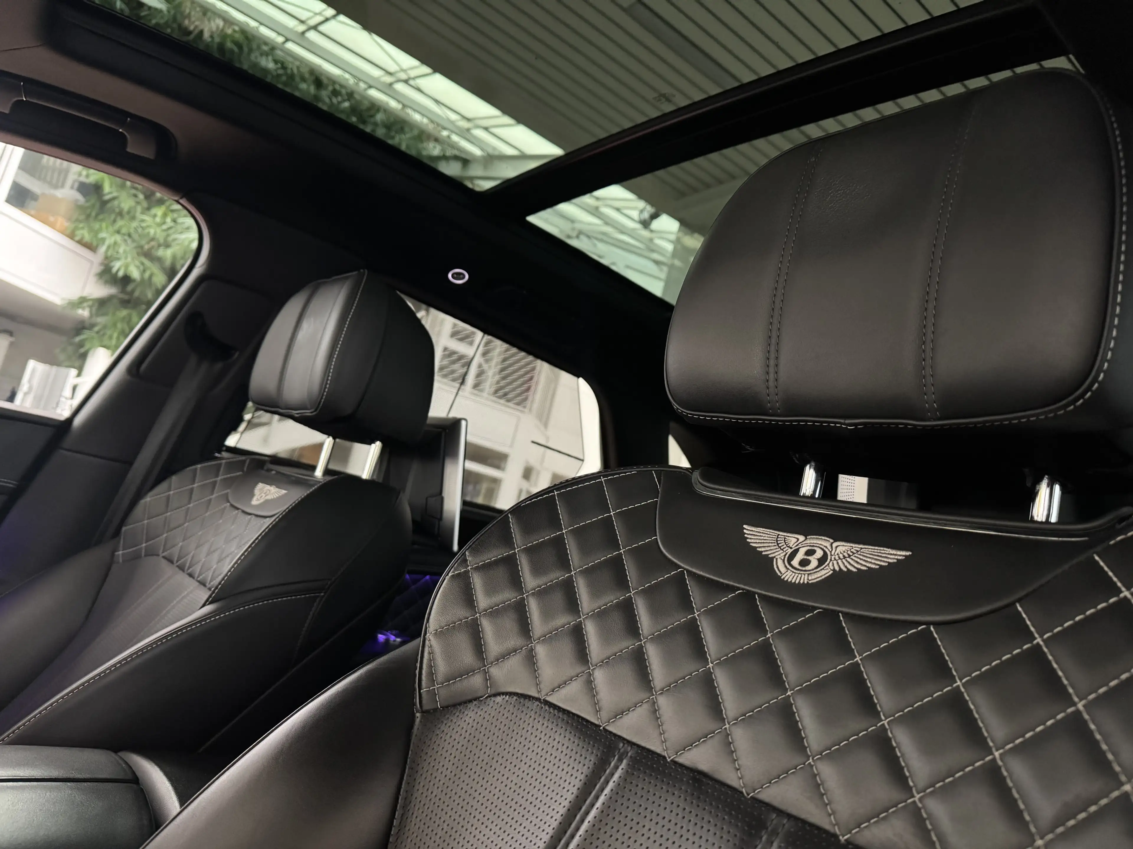 Bentley Bentayga *FOLiE*KAMERA*PANO*HEAD-UP*LiFT*VOLL — photo 10