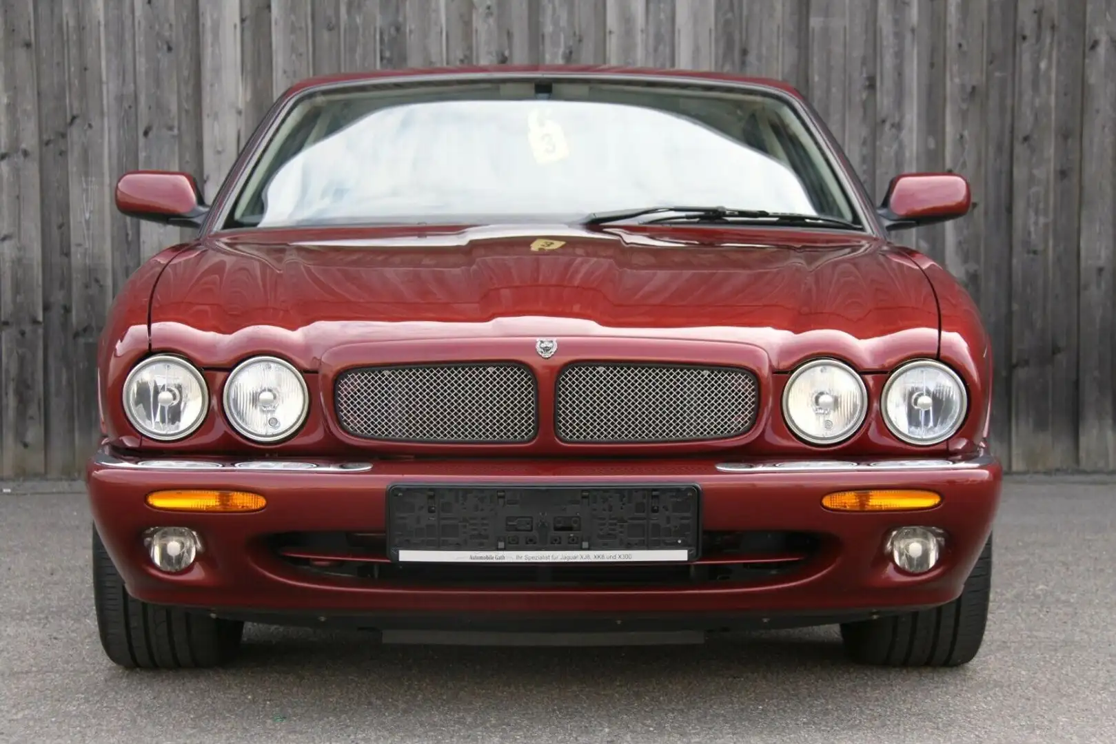 Jaguar XJR Top gepflegter XJR mit 2 Jahre Garantie Czerwony - 1