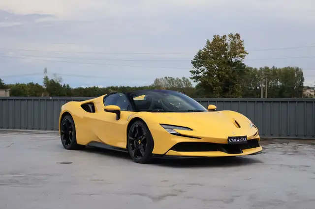 Ferrari SF90 Spider Spider 4.0 V8 PHEV