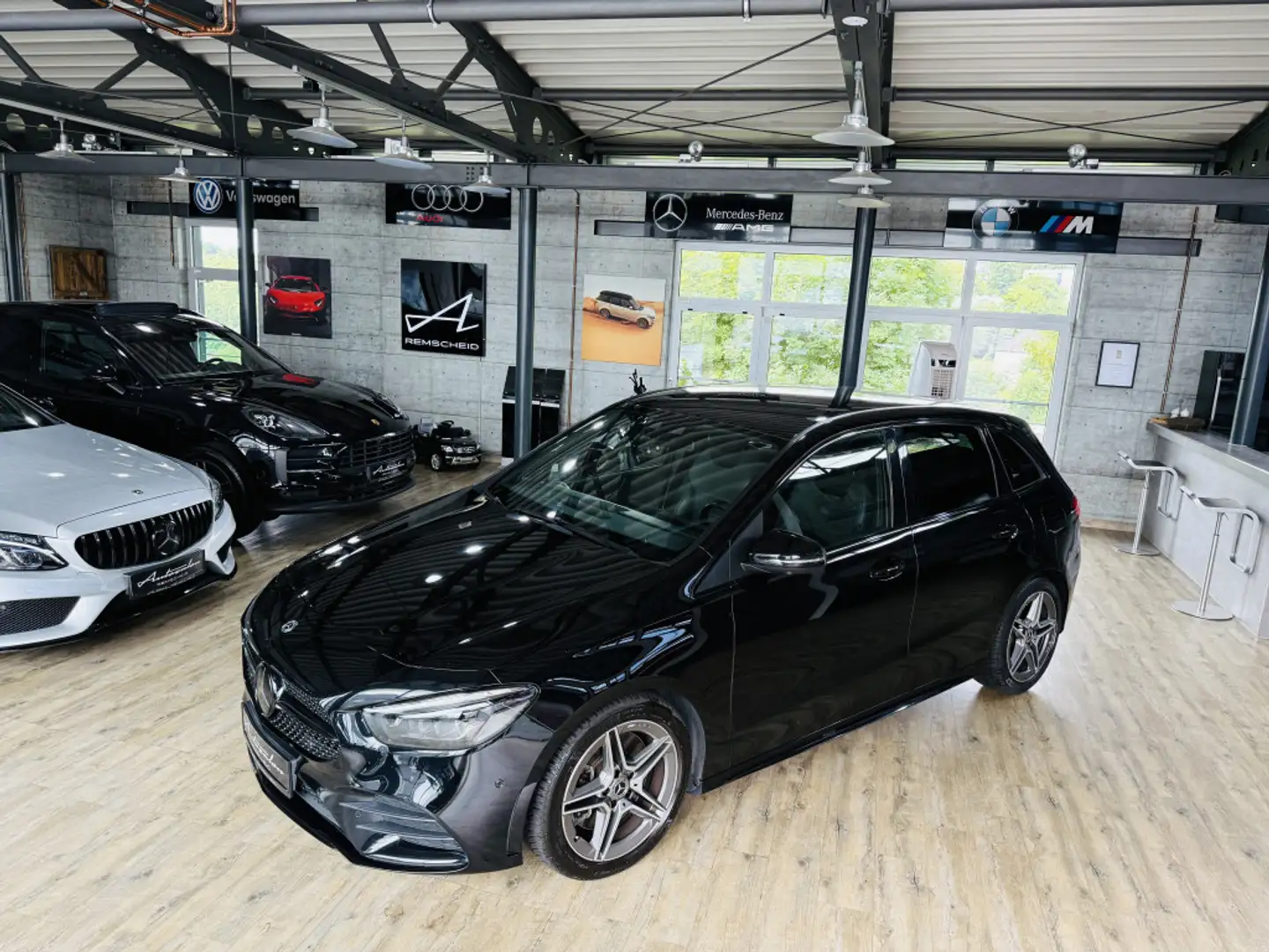 Mercedes-Benz B 250 AMG Line*BURMESTER*360°K*ACC*CARBON*MBUX - 2