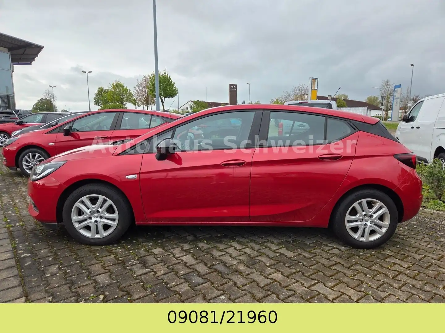Opel Astra K Lim. 5-trg. Edition Start/Stop Rojo - 2
