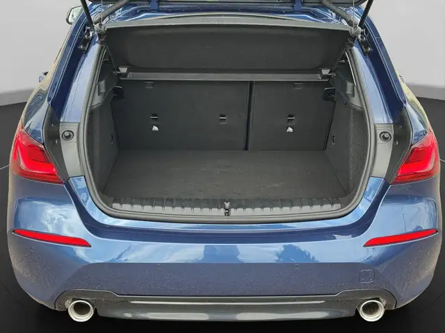 BMW 1 Series view 14