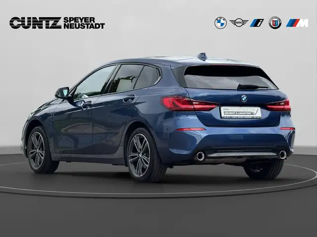 BMW 1 Series view 7