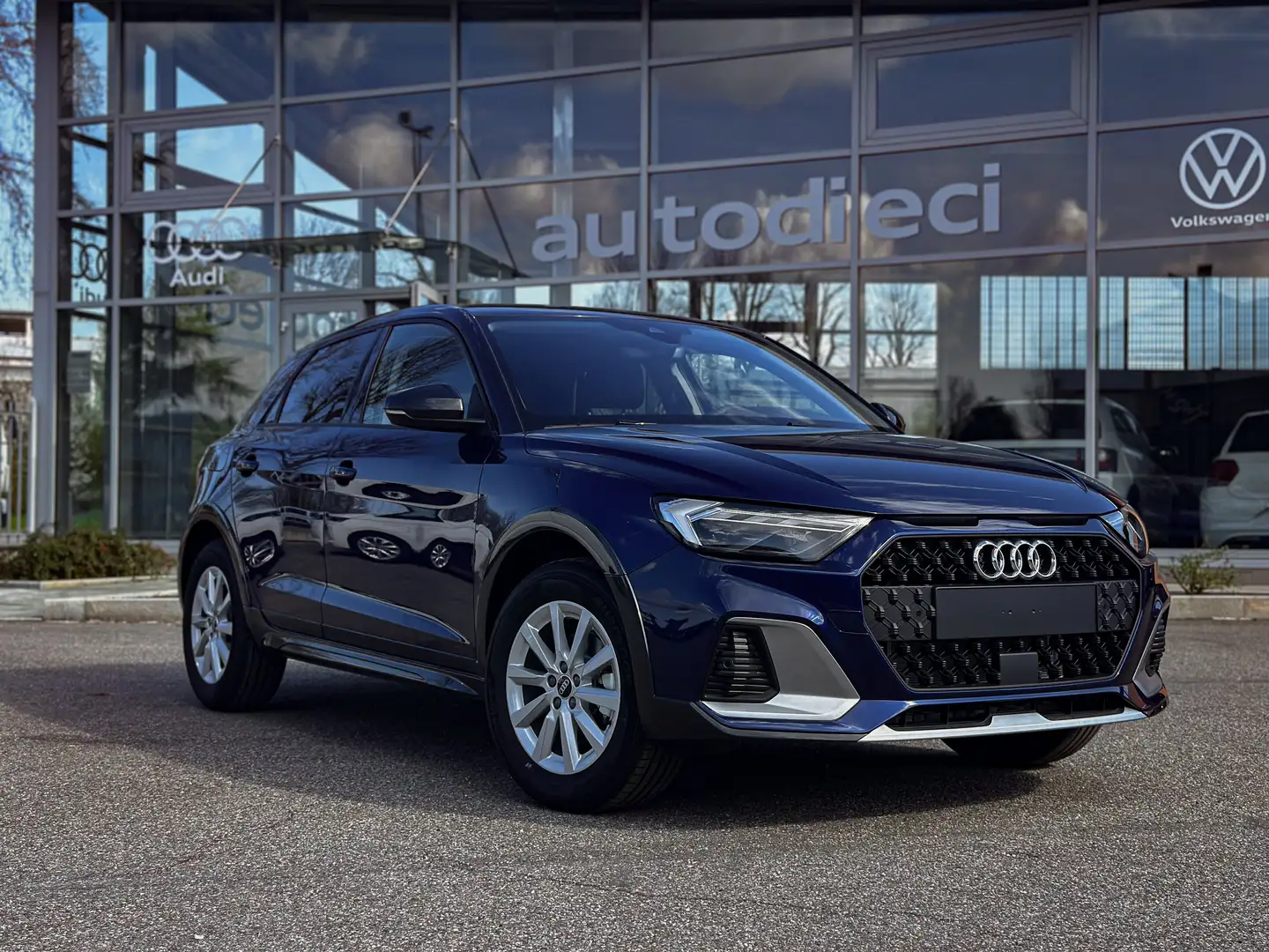 Audi A1 allstreet 30 1.0 tfsi Business 116cv s tronic Blu/Azzurro - 2