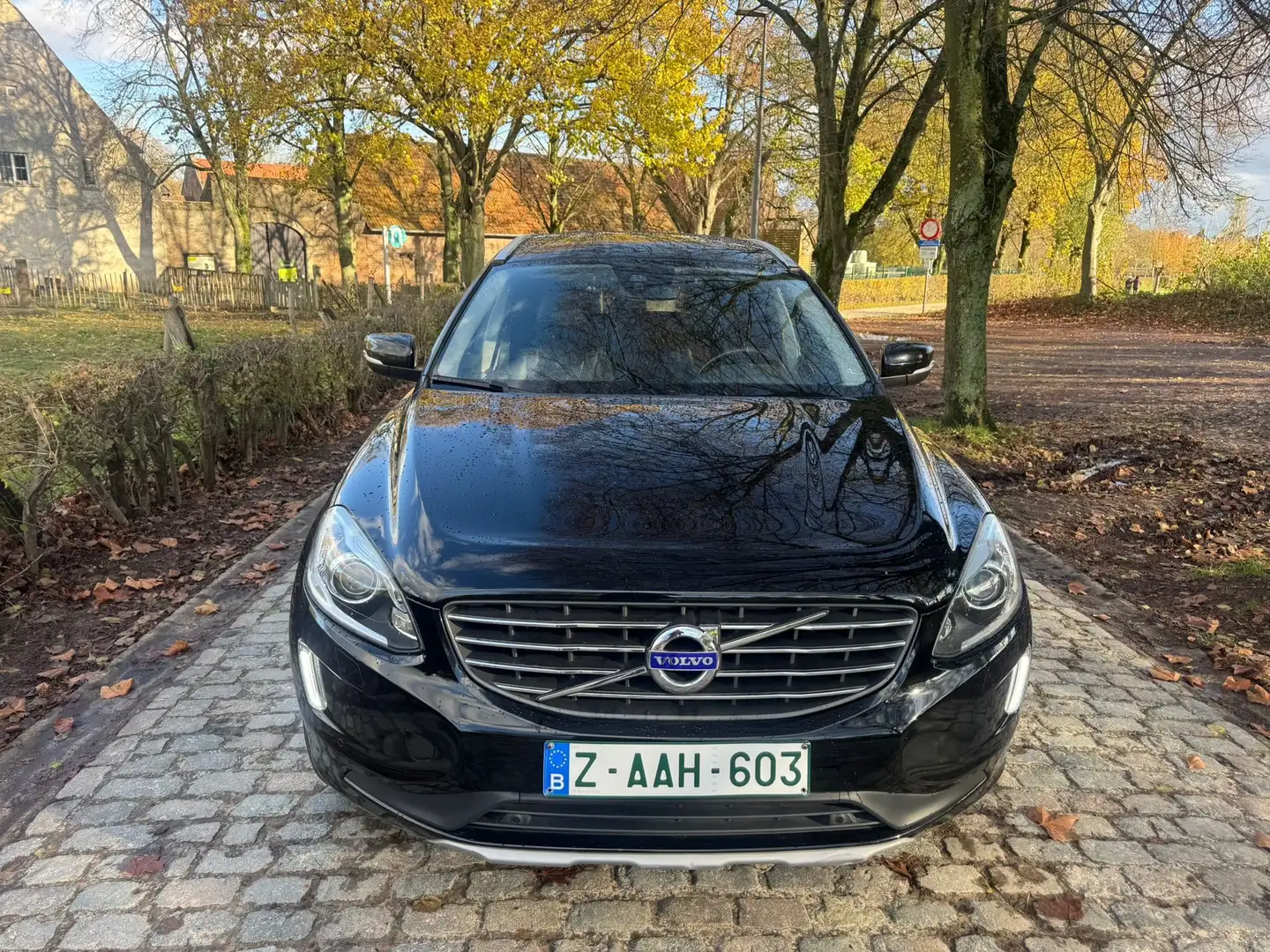 Volvo XC60 XC60 2.0 D3 *** ÉTAT NEUVE *** Zwart - 2