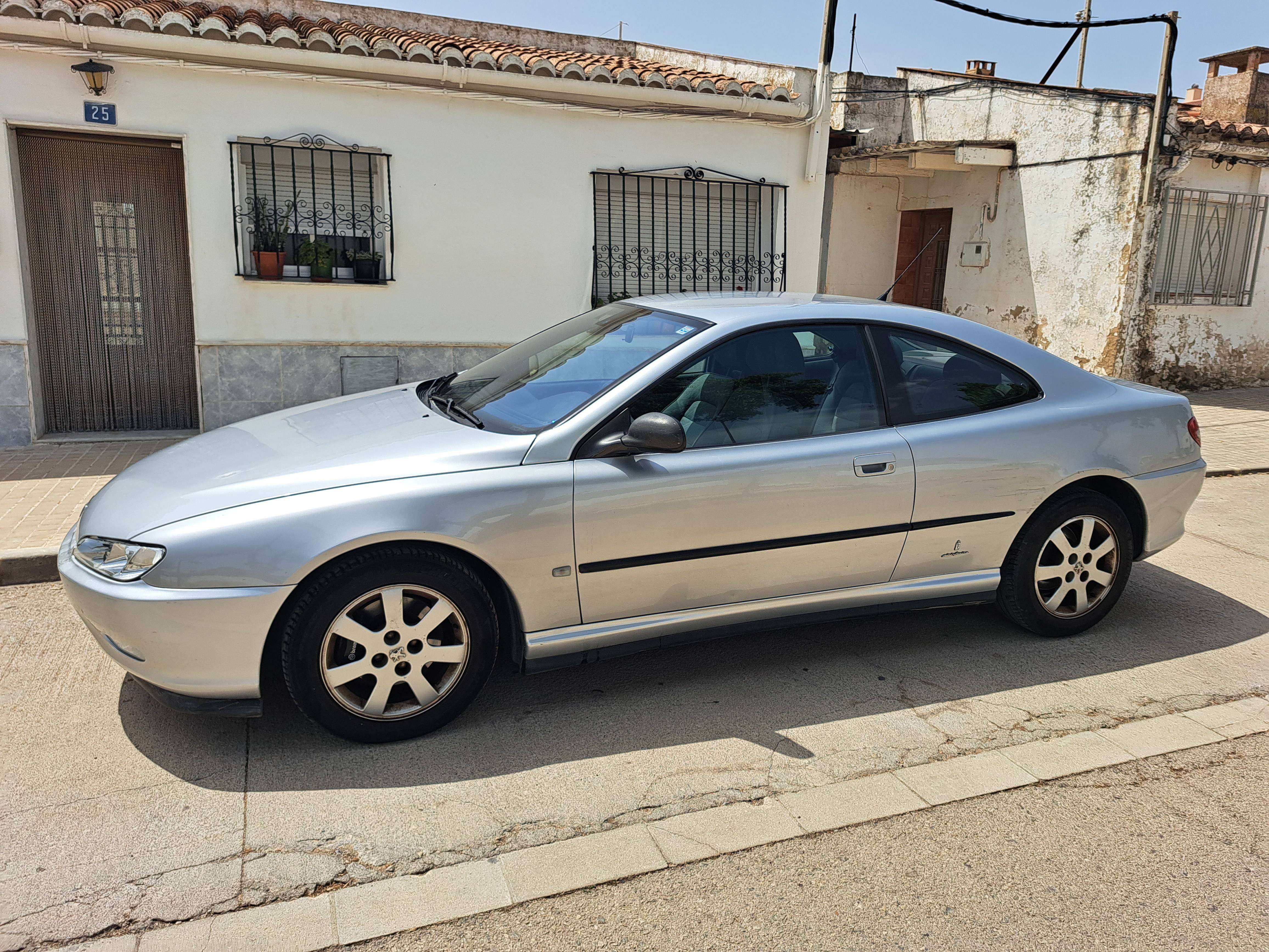 Peugeot 406 406 Coupé 2.2HDi - foto 1