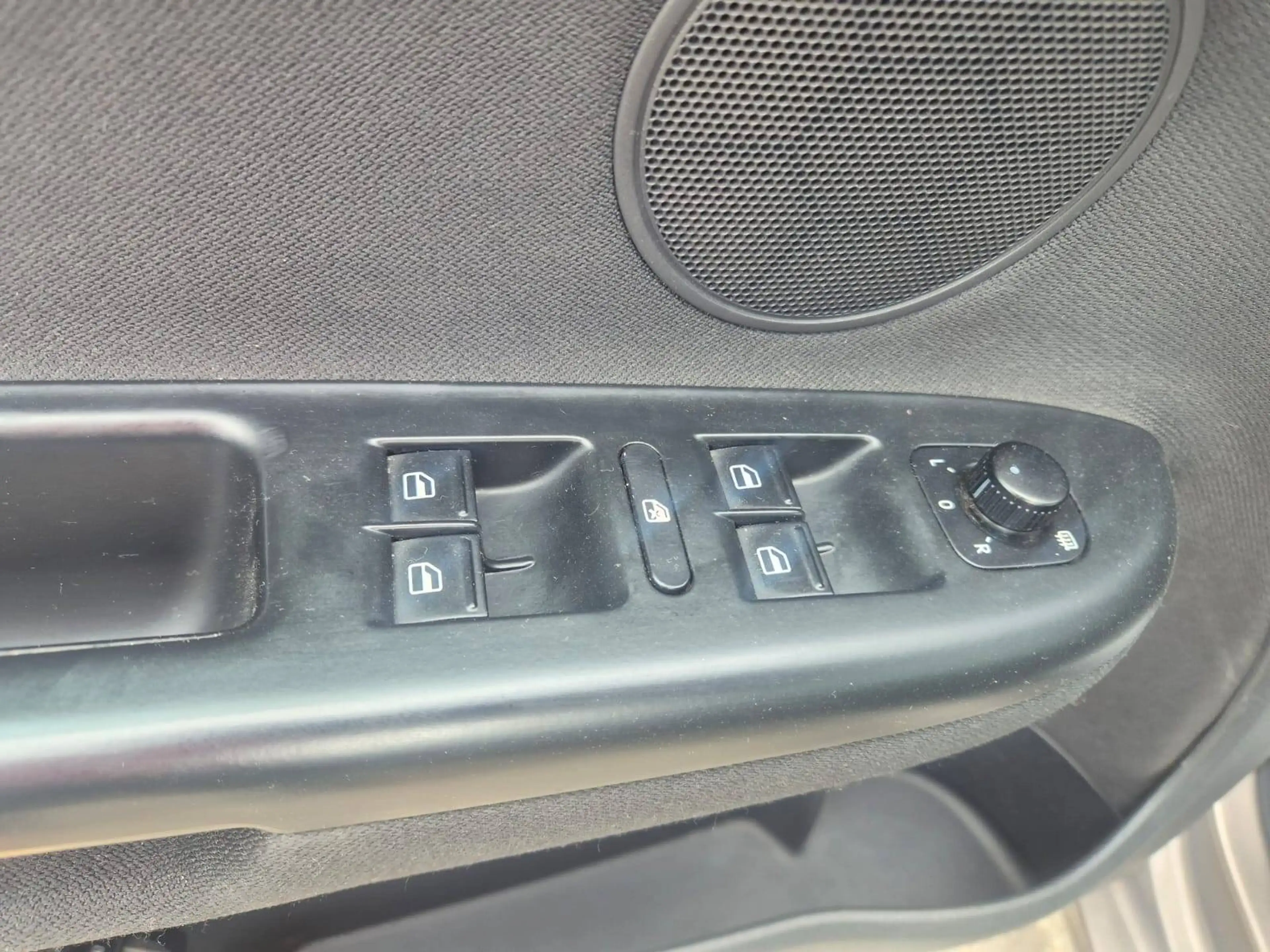 Volkswagen Golf Plus 1.4 TSI - Airco - Parkingssensoren - Zetelverwarming - Navigatie + Keuring - Garantie — photo 9