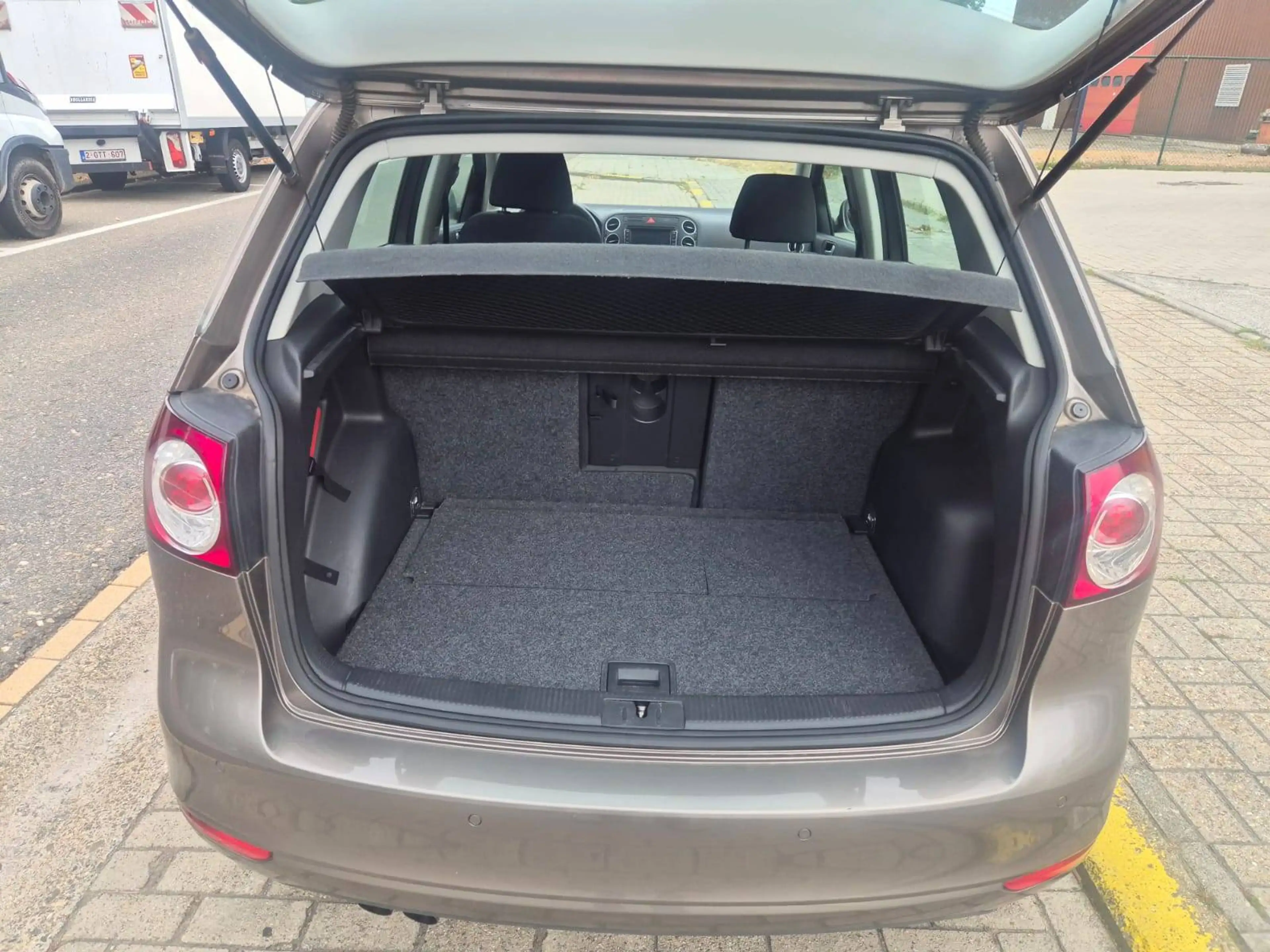 Volkswagen Golf Plus 1.4 TSI - Airco - Parkingssensoren - Zetelverwarming - Navigatie + Keuring - Garantie — photo 12