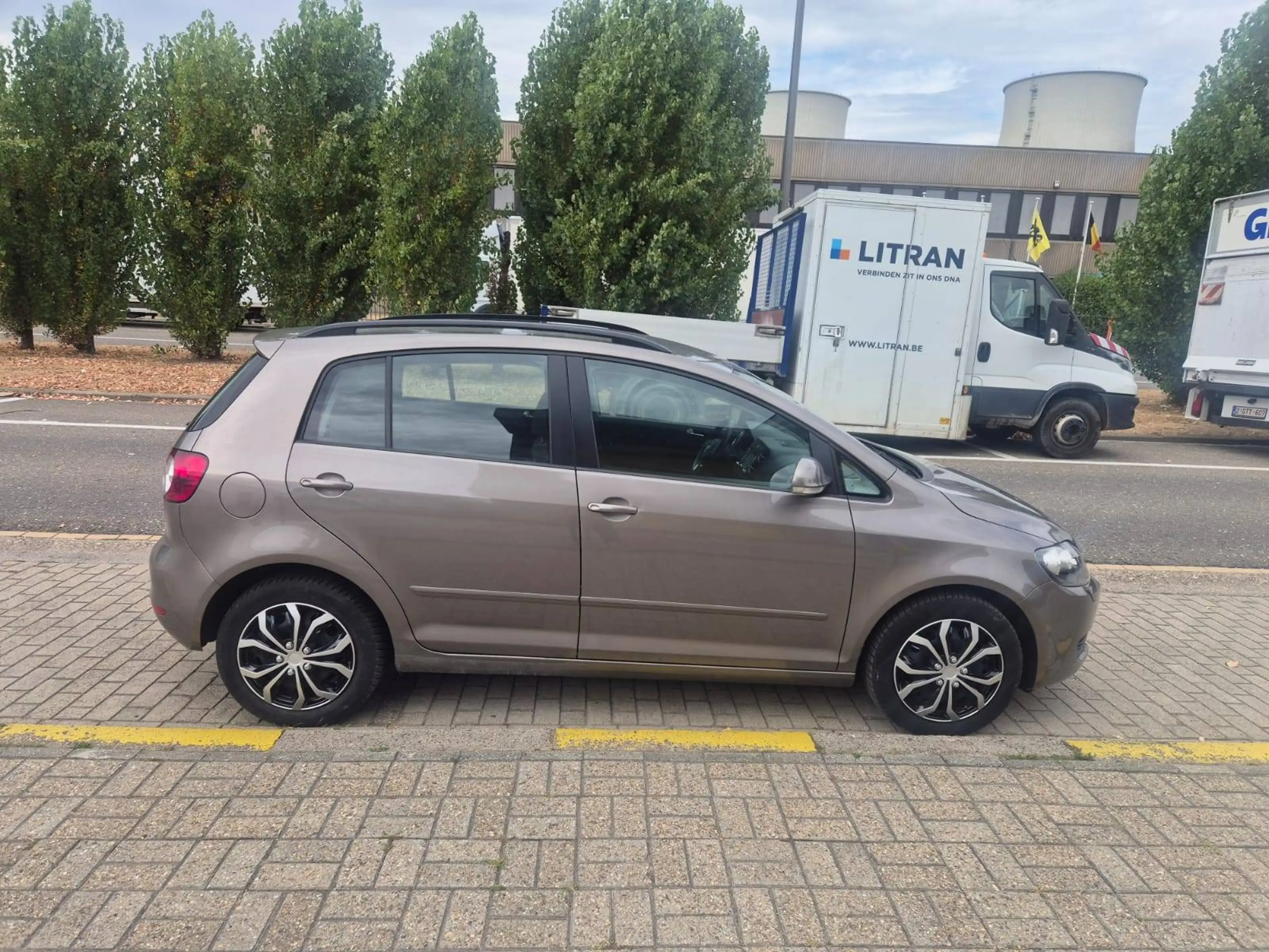 Volkswagen Golf Plus 1.4 TSI - Airco - Parkingssensoren - Zetelverwarming - Navigatie + Keuring - Garantie — photo 8