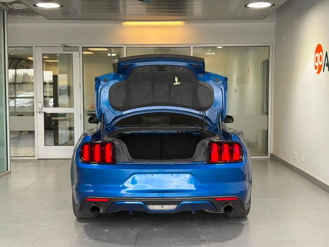 Ford Mustang снимка Ford Mustang