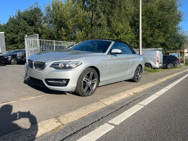 BMW 218 Cabriolet GPS CUIR COMME NEUVE POSSIBILITÉ CRÉDIT 100% 12 mois de GARANTIE PACK SPORT M
