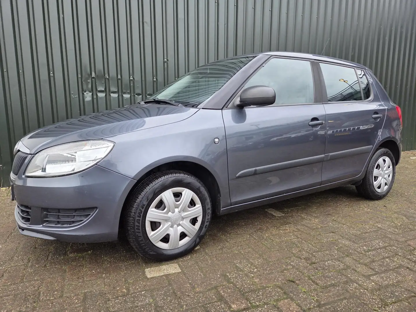 Skoda Fabia 1.2 Go 1e eigenaar Grijs - 2