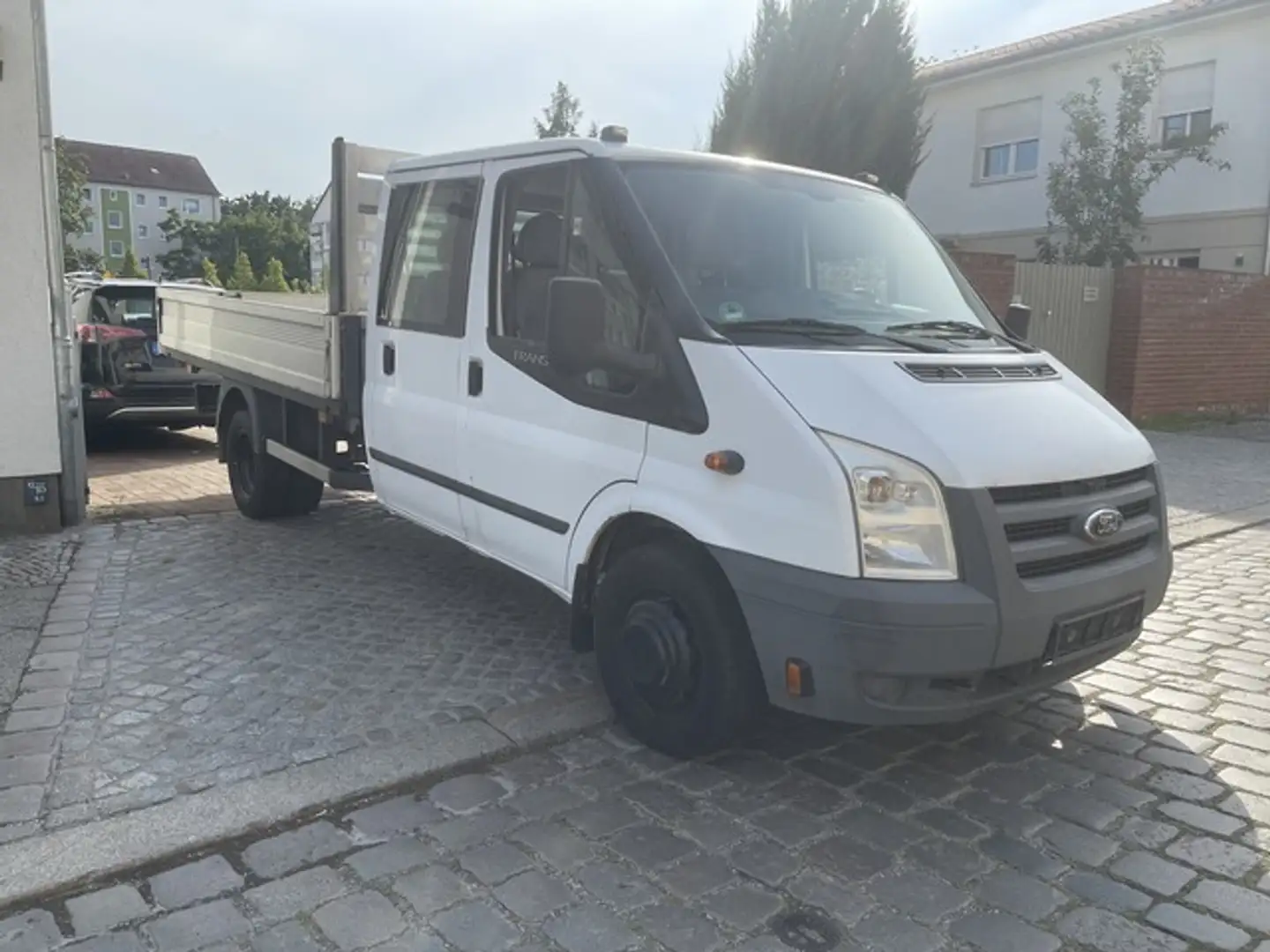 Ford Transit Pritsche  Doppelkabine Weiß - 2