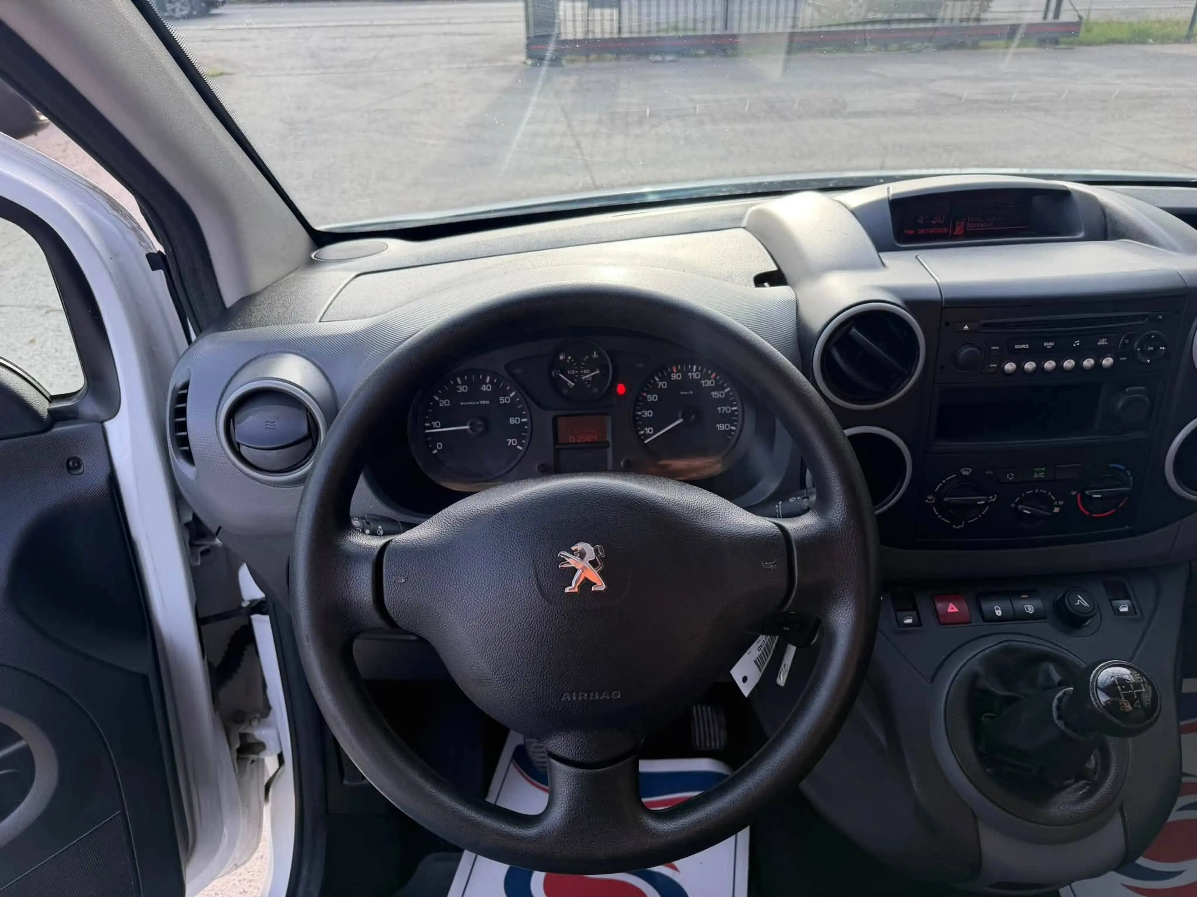 Peugeot Partner 1.6 BlueHDi L2H1 AIRCO CAPTEUR — photo 9