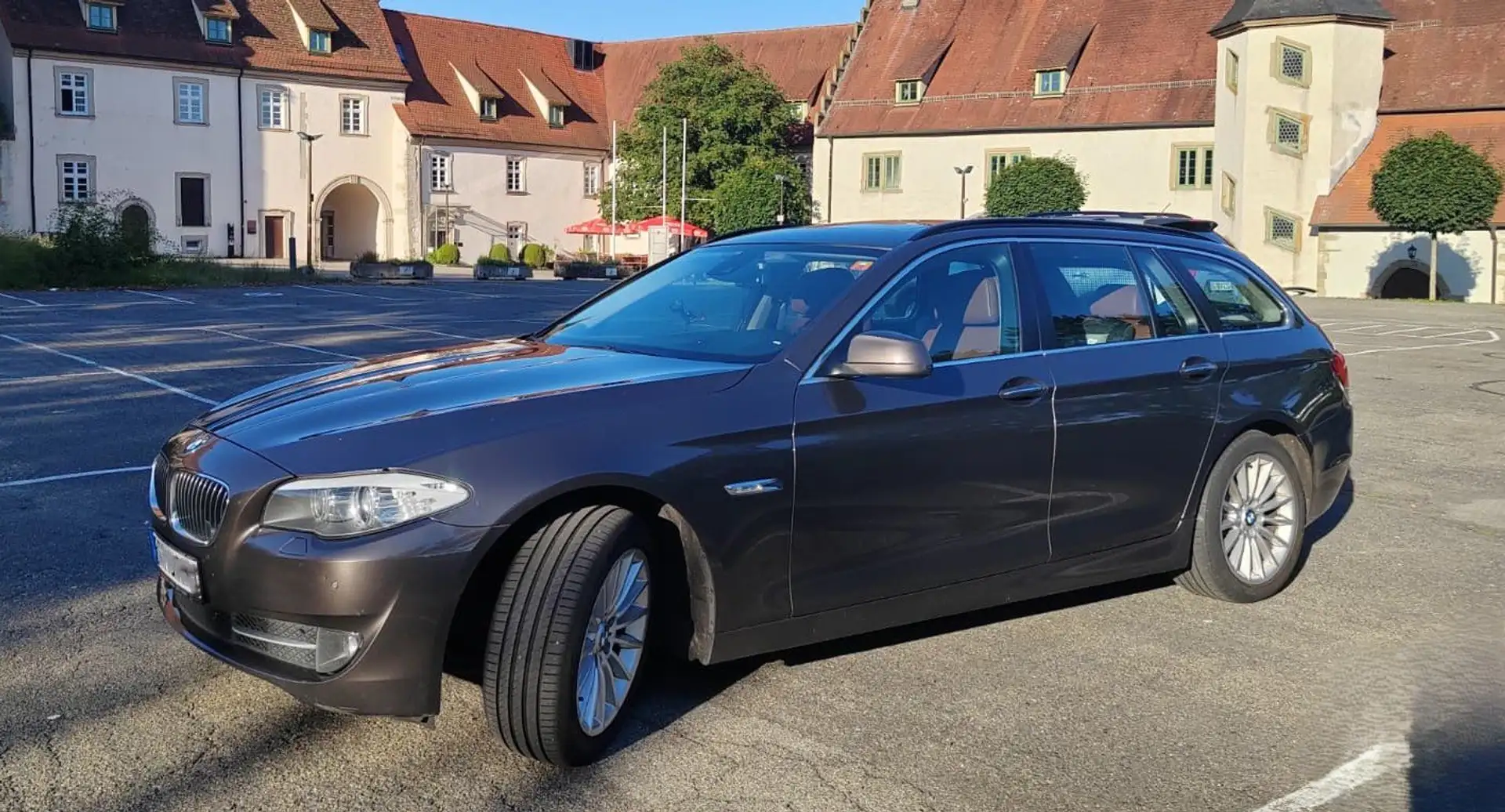 BMW 525 5er Touring Diesel 525d Touring Aut. Braun - 2