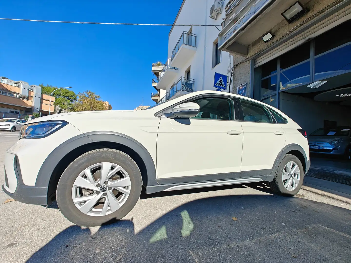 Volkswagen Taigo Taigo 1.0 tsi Life 110cv Beige - 2