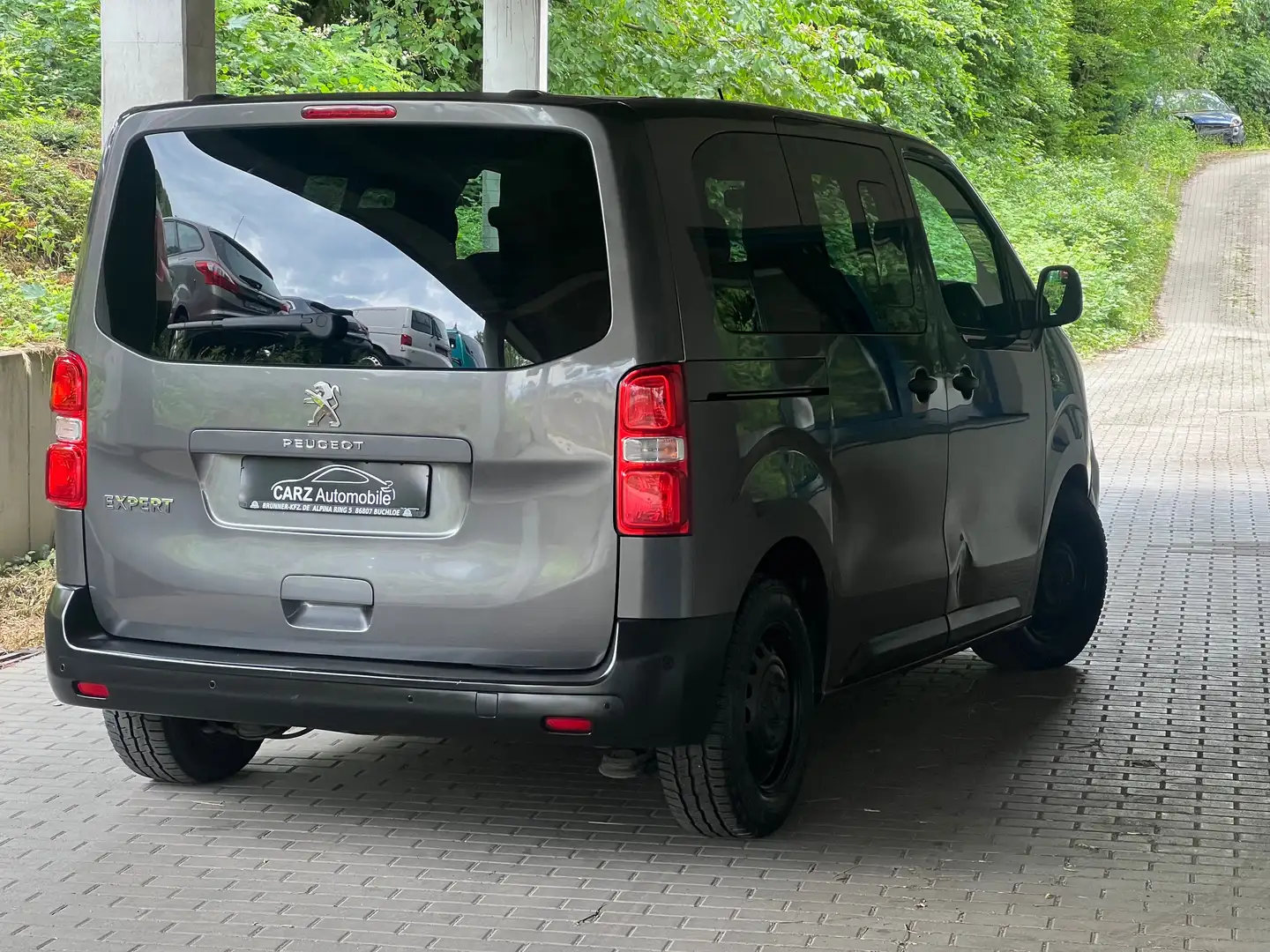 Peugeot Traveller L3 2.0 BlueHDi 150 Allure ** 1. Hand ** Braun - 2