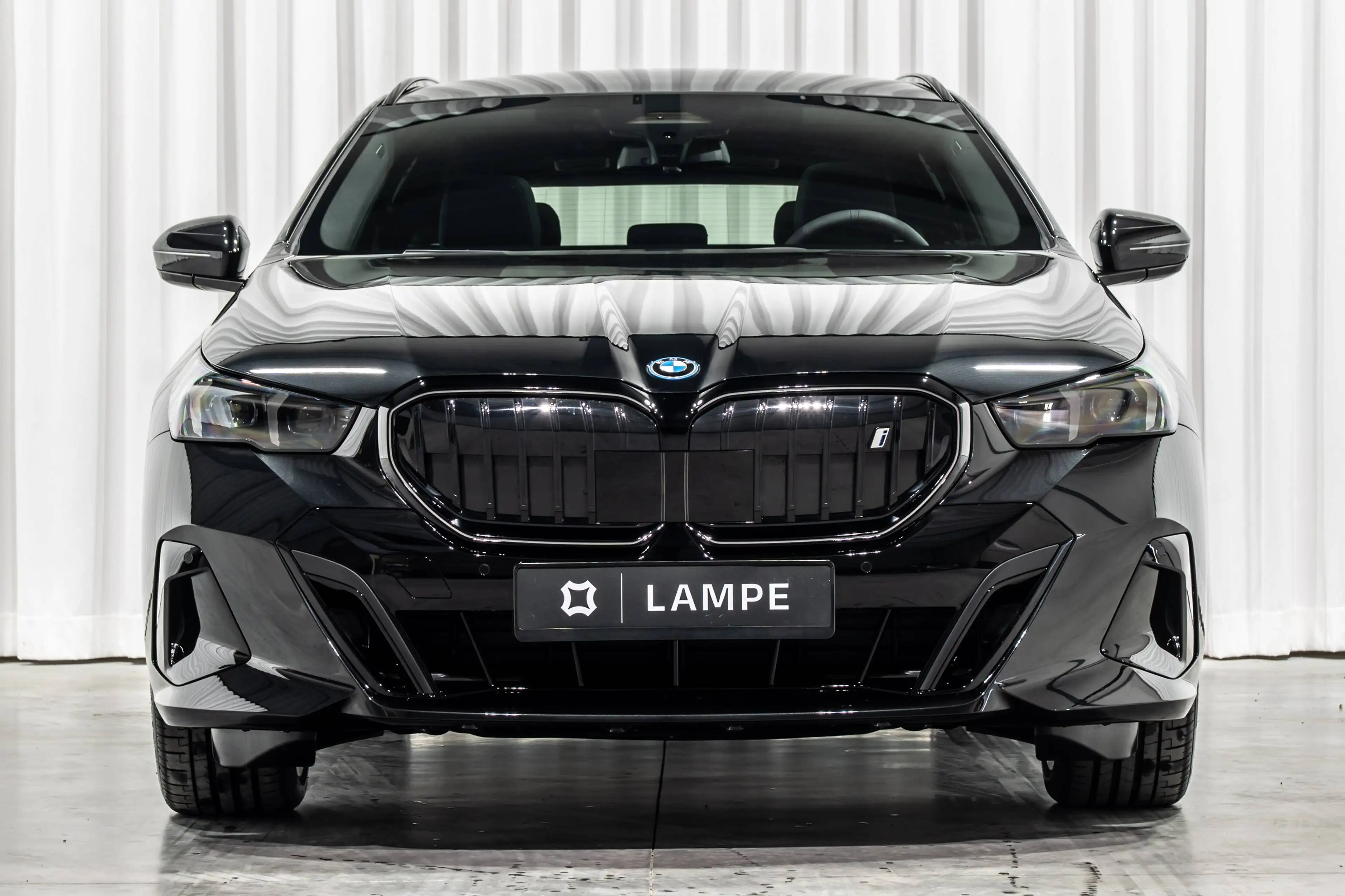 BMW i5 Touring eDrive40 M Sport Pro Bowers & Wilkins Pano ACC — photo 2