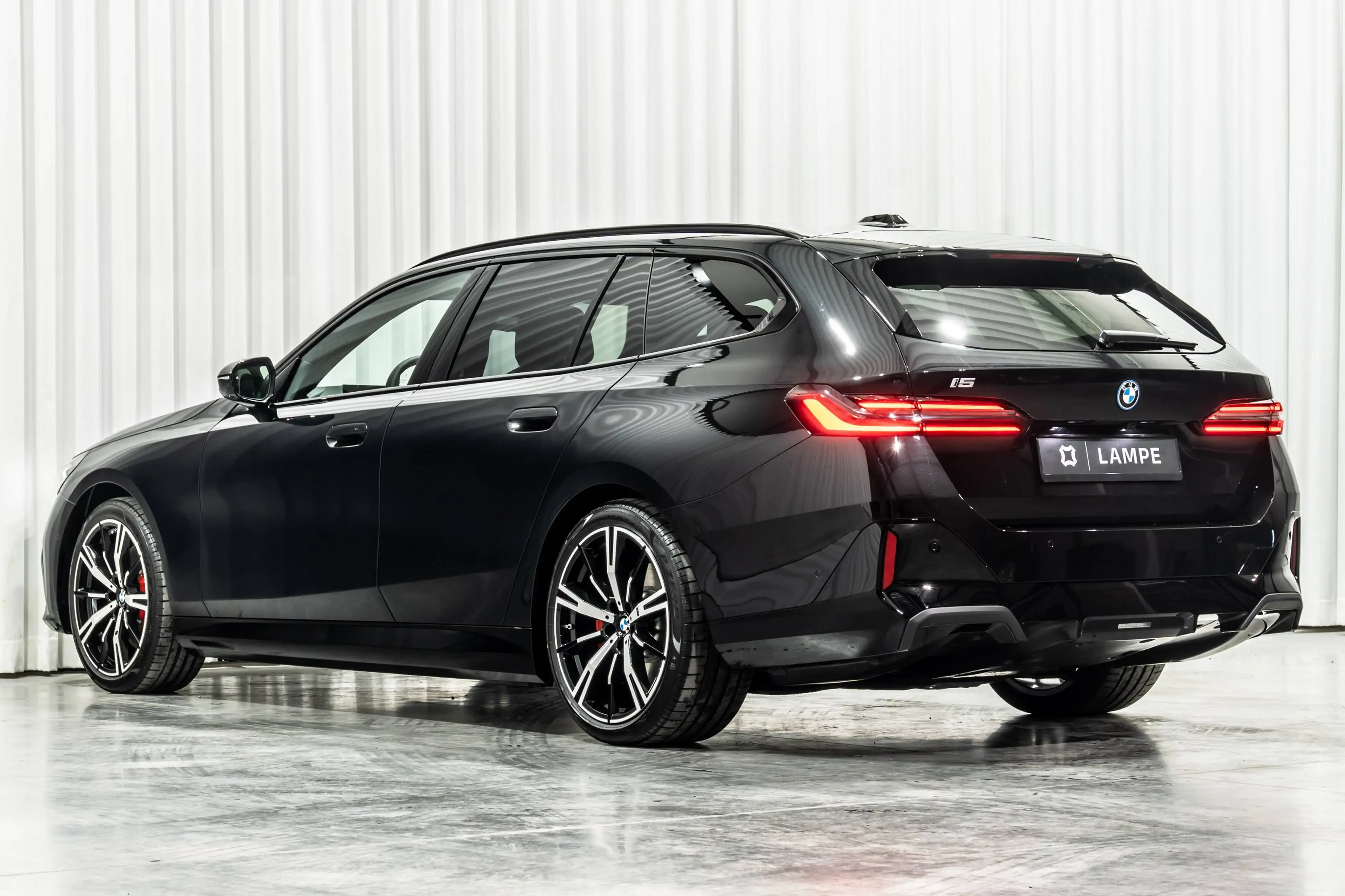 BMW i5 Touring eDrive40 M Sport Pro Bowers & Wilkins Pano ACC — photo 10