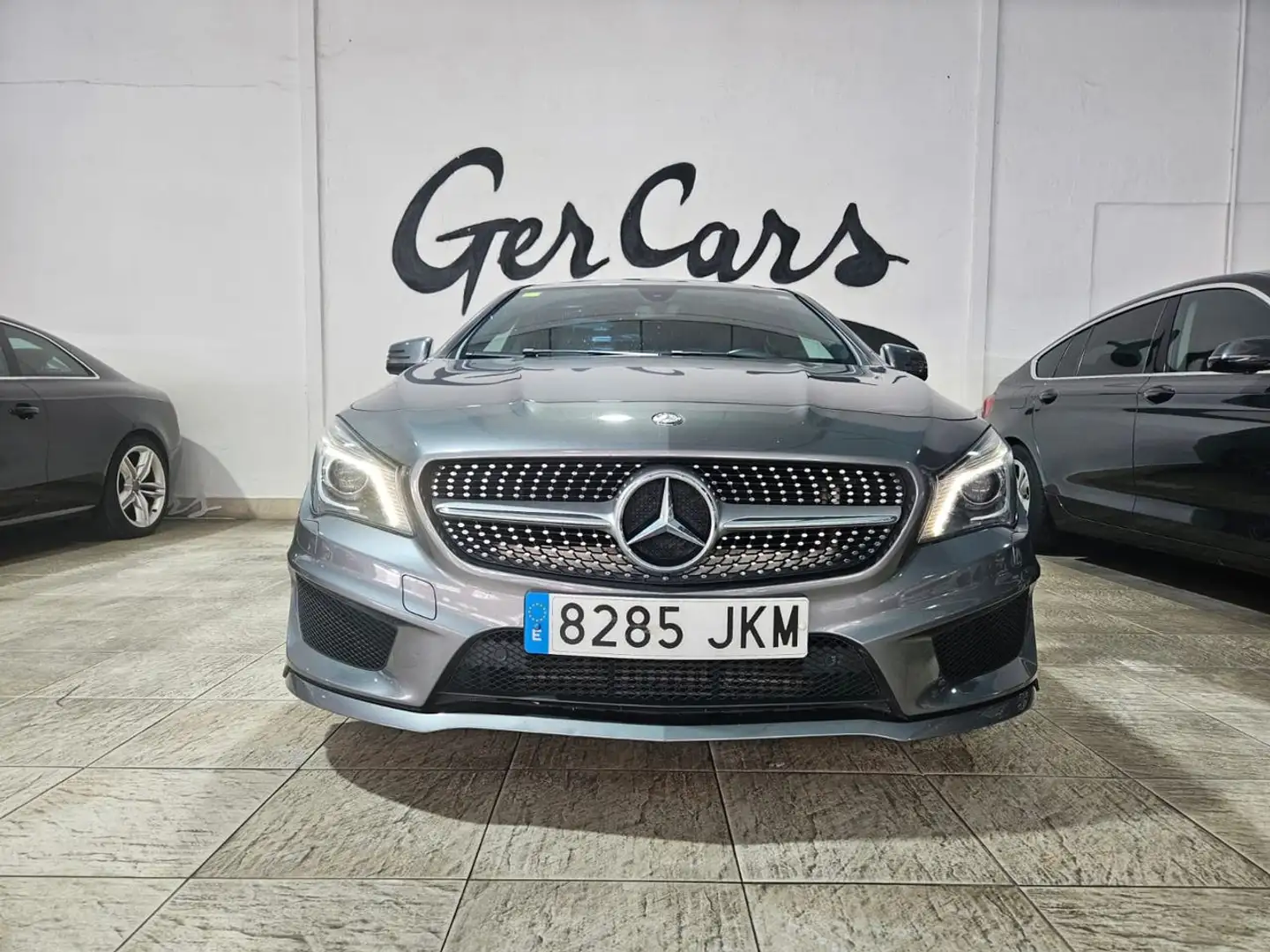Mercedes-Benz CLA 200 Shooting Brake 200d Gris - 1