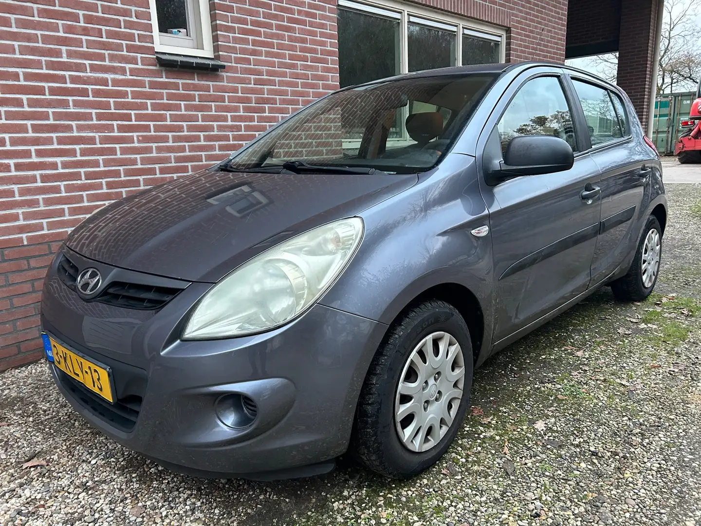 Hyundai i20 1.2i i-Drive Grijs - 1