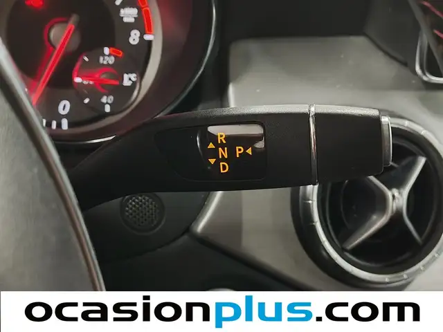 Mercedes-Benz CLA view 5
