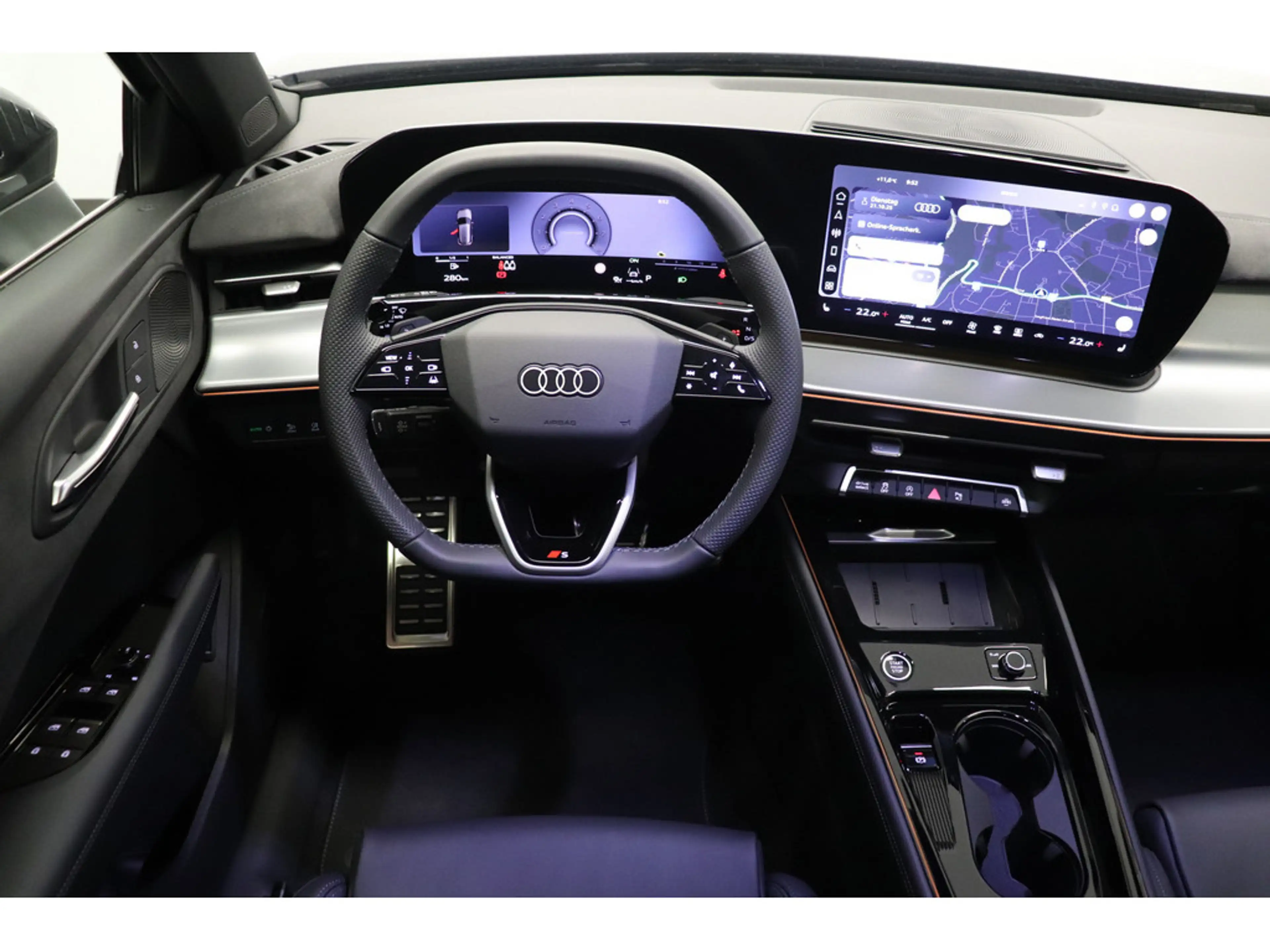 Audi Q3 SUV TFSI S tronic #S line#tech+#Leder#Pano — photo 13