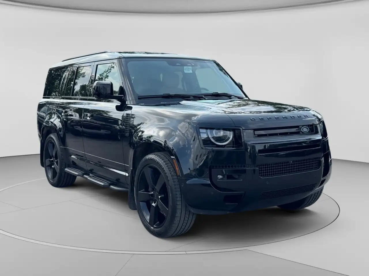 Land Rover Defender photo Land Rover Defender