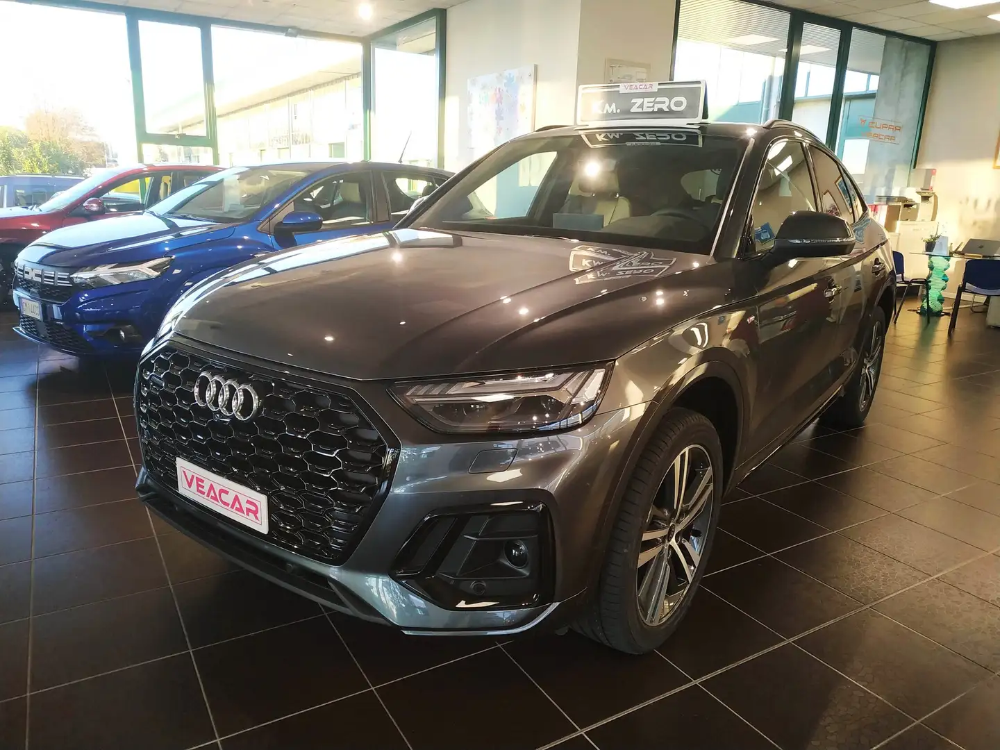 Audi Q5 SportBack 40 TDI quattro S tronic Sline Grijs - 1