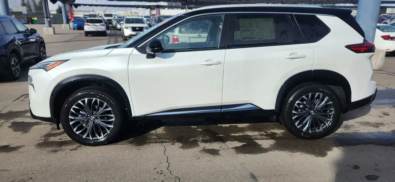 Nissan Rogue снимка Nissan Rogue