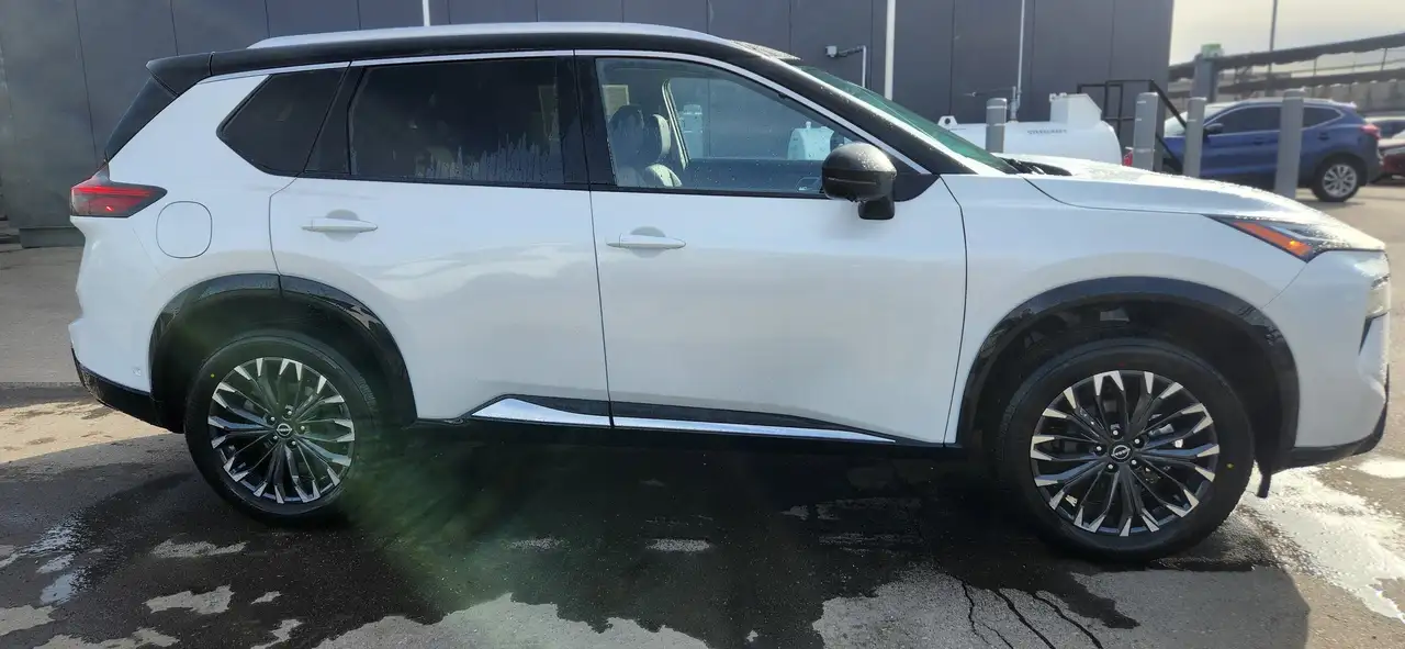 Nissan Rogue снимка Nissan Rogue