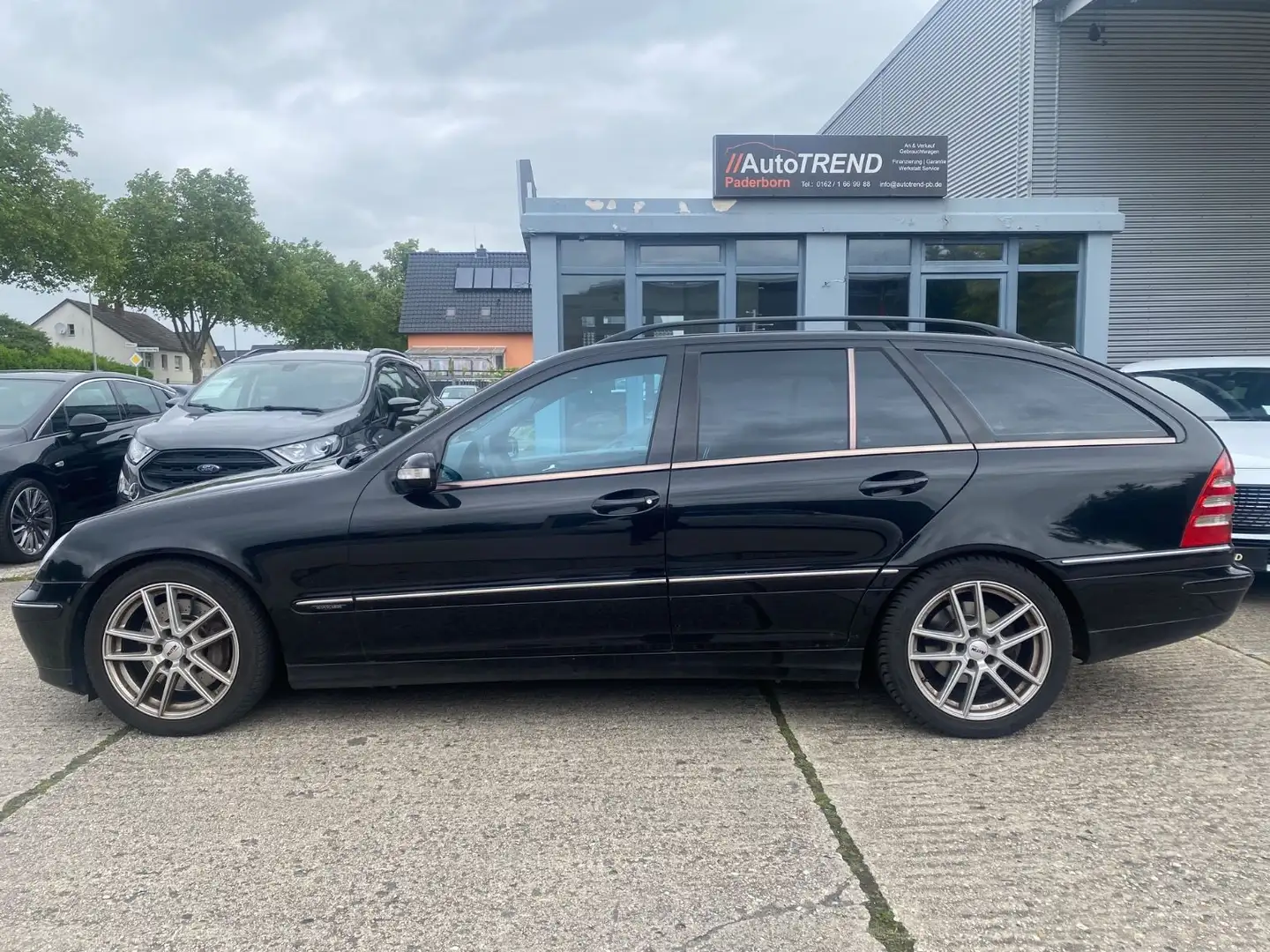 Mercedes-Benz C 220 Avantgarde*Automatik*AHK*Xenon*SHZ Noir - 2
