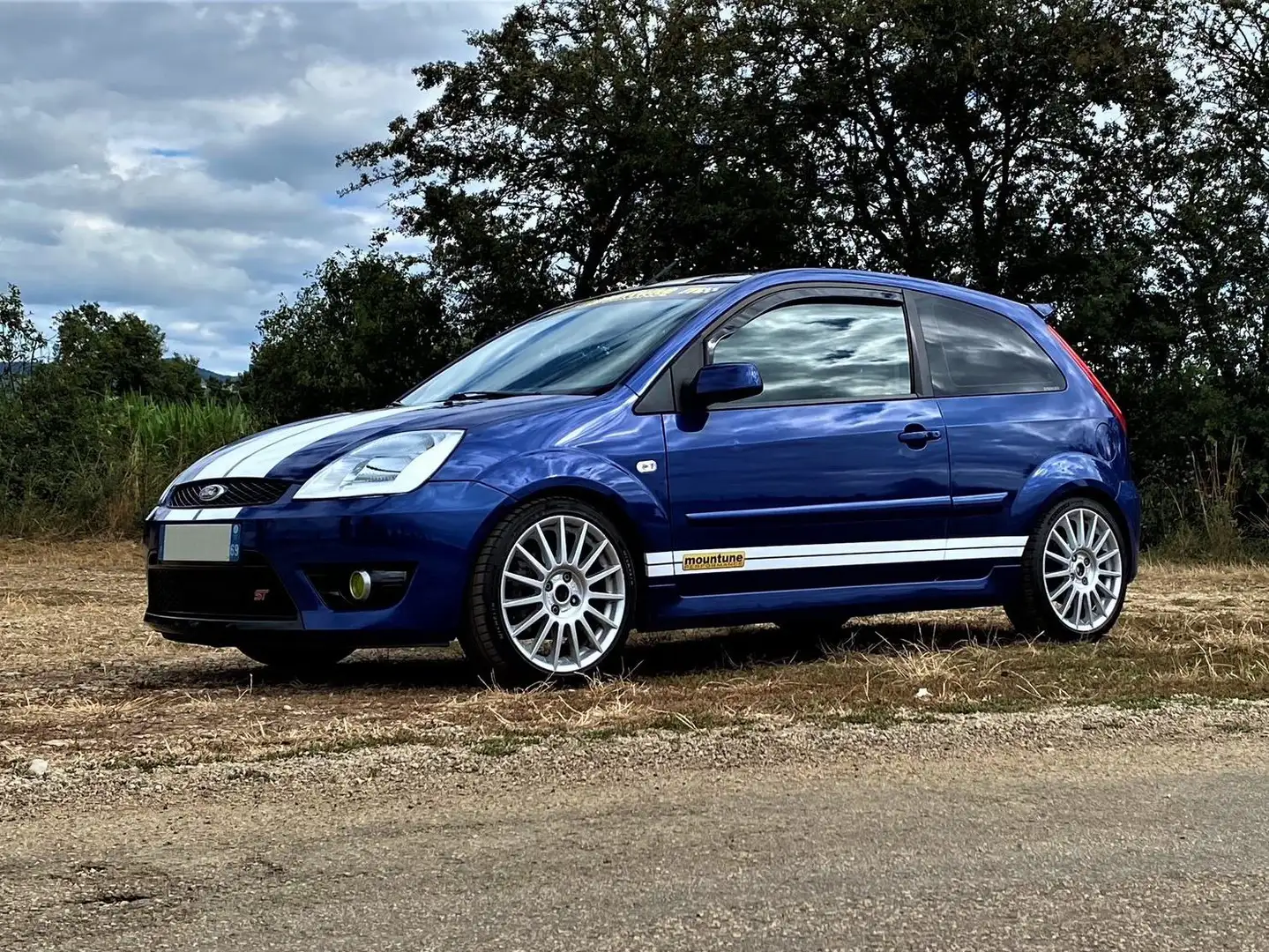 Ford Fiesta Fiesta 2.0.i ST Bleu - 1