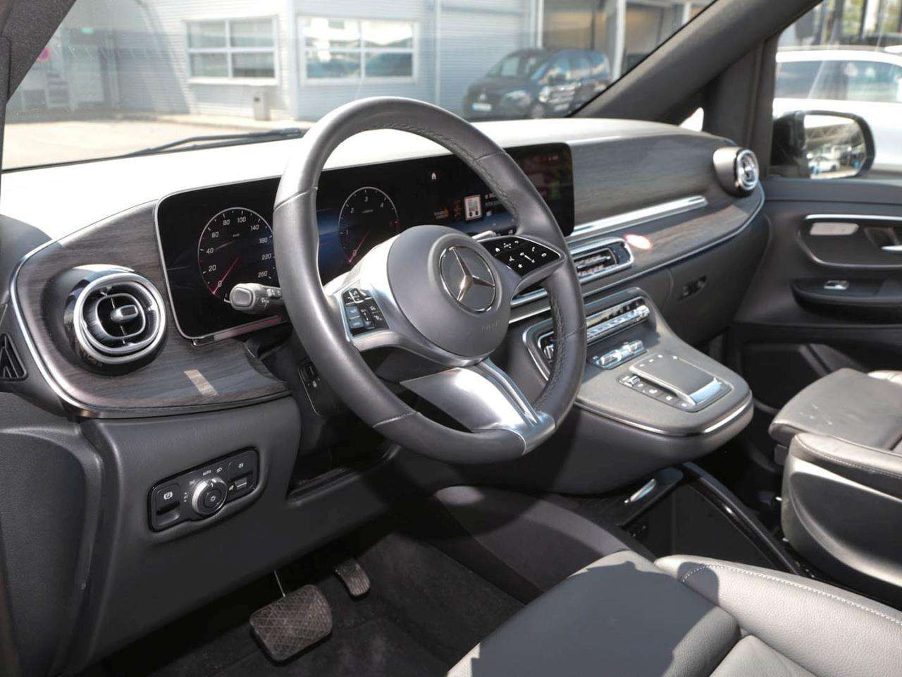 Mercedes-Benz V 300