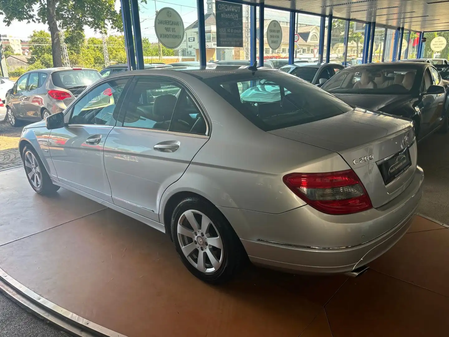 Mercedes-Benz C 200 C-Klasse Lim. Automatik CGI BlueEfficiency Silber - 2