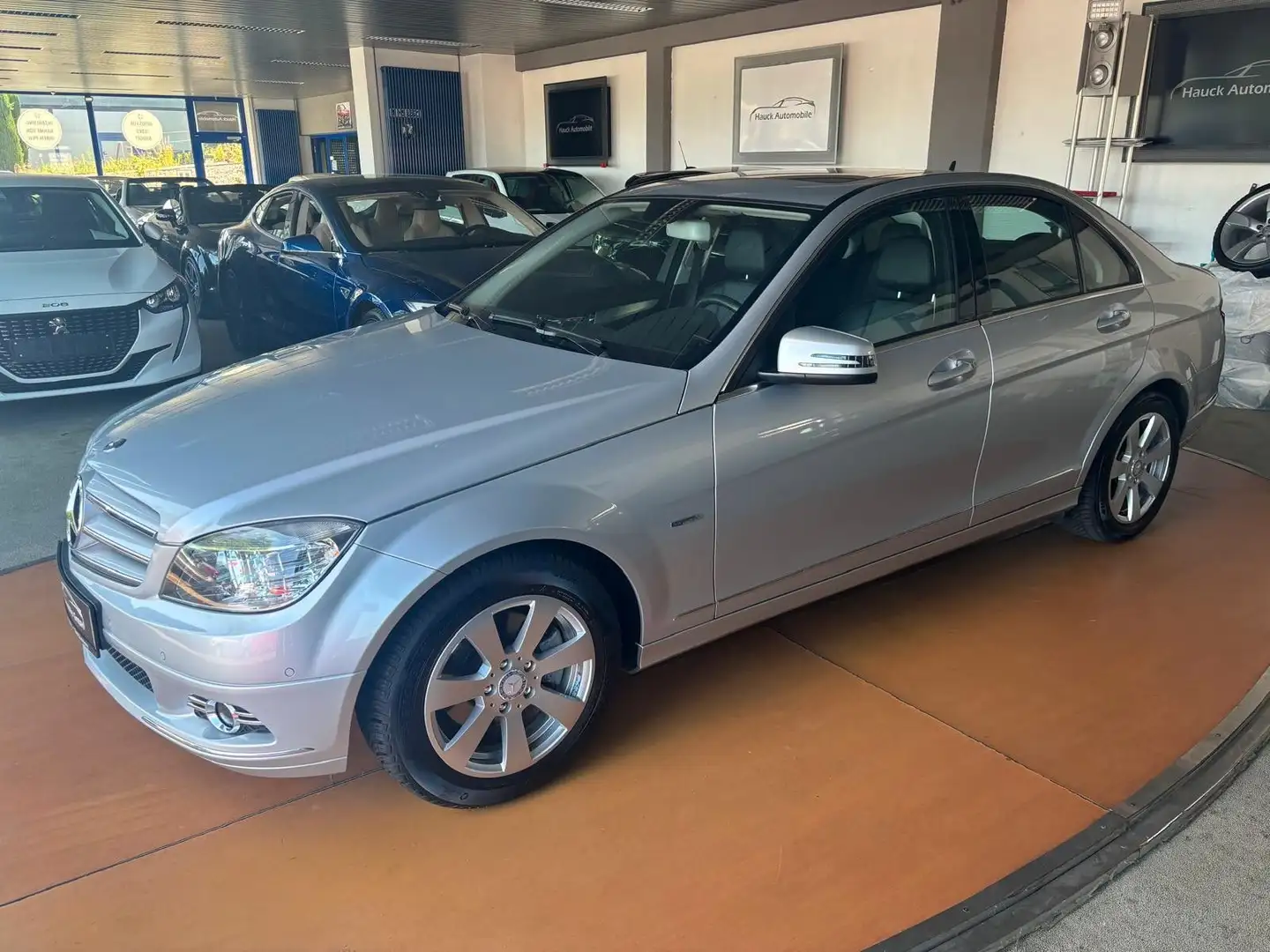 Mercedes-Benz C 200 C-Klasse Lim. Automatik CGI BlueEfficiency Silber - 1