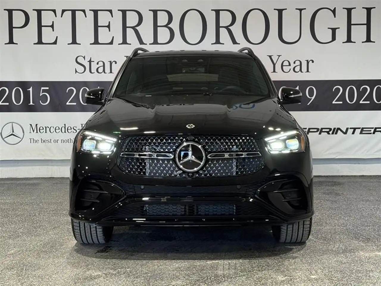 Mercedes-Benz GLE снимка Mercedes-Benz GLE
