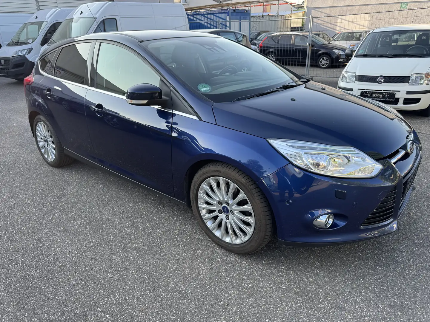 Ford Focus Titanium.Navi,Kamera,TÜV Neue Blau - 2