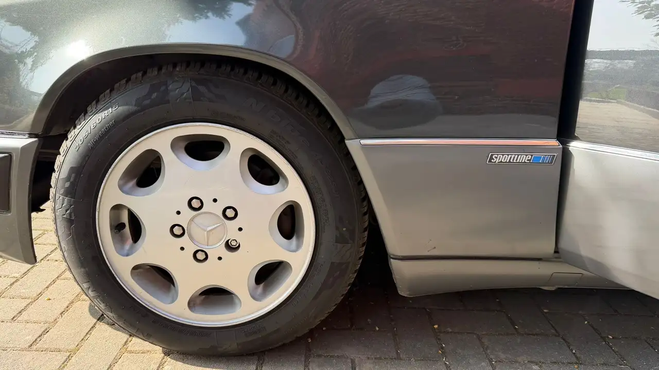 Mercedes-Benz 230 CE (W124) SPORTLINE, foto 8