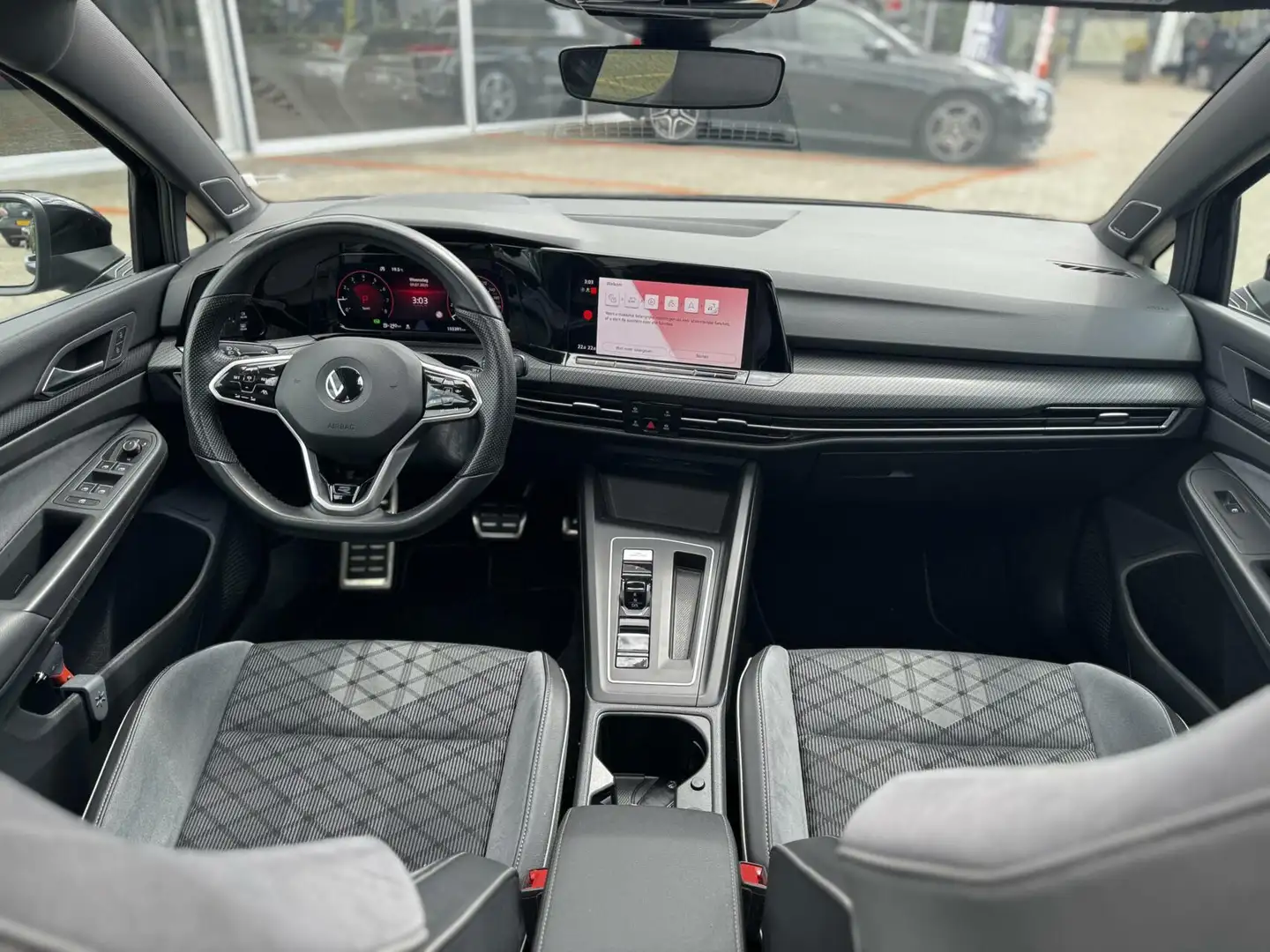 Volkswagen Golf 1.5 eTSI R-Line|Led|Pano|Harman&Kardon Noir - 2