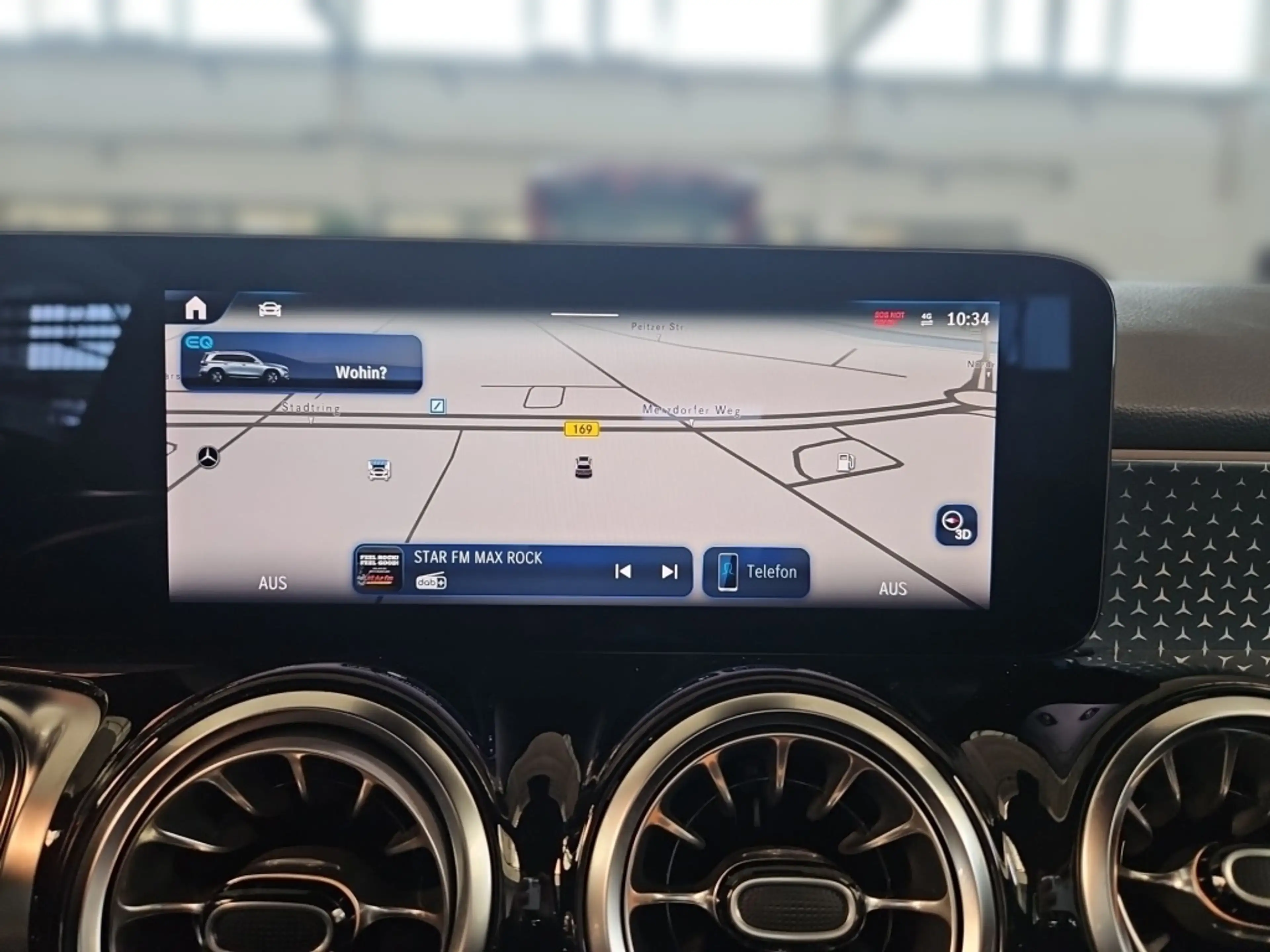 Mercedes-Benz EQB 250 + Progressive Distronic+ LED 360° Burm. — photo 9
