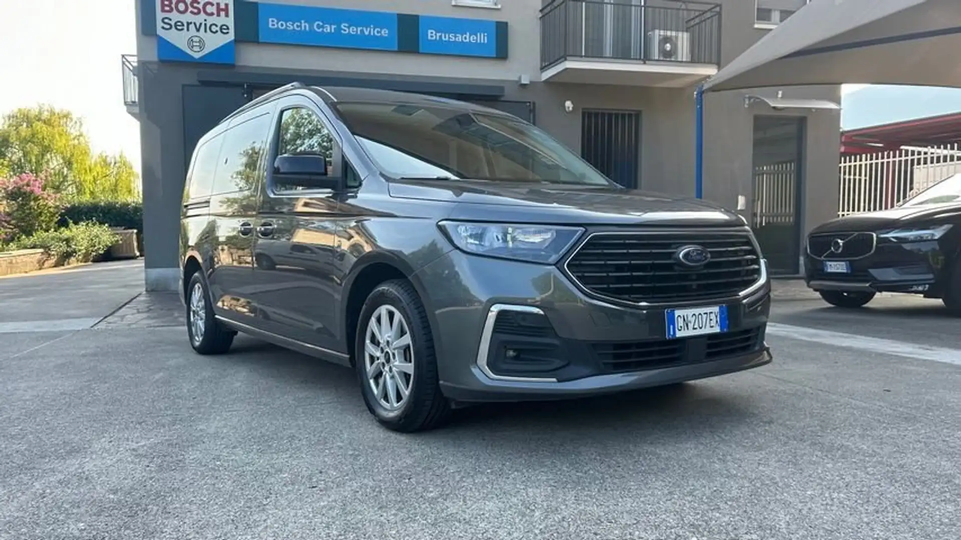 Ford Grand Tourneo Connect 2.0 122 CV Powershift Titanium 7 POSTI Grigio - 1