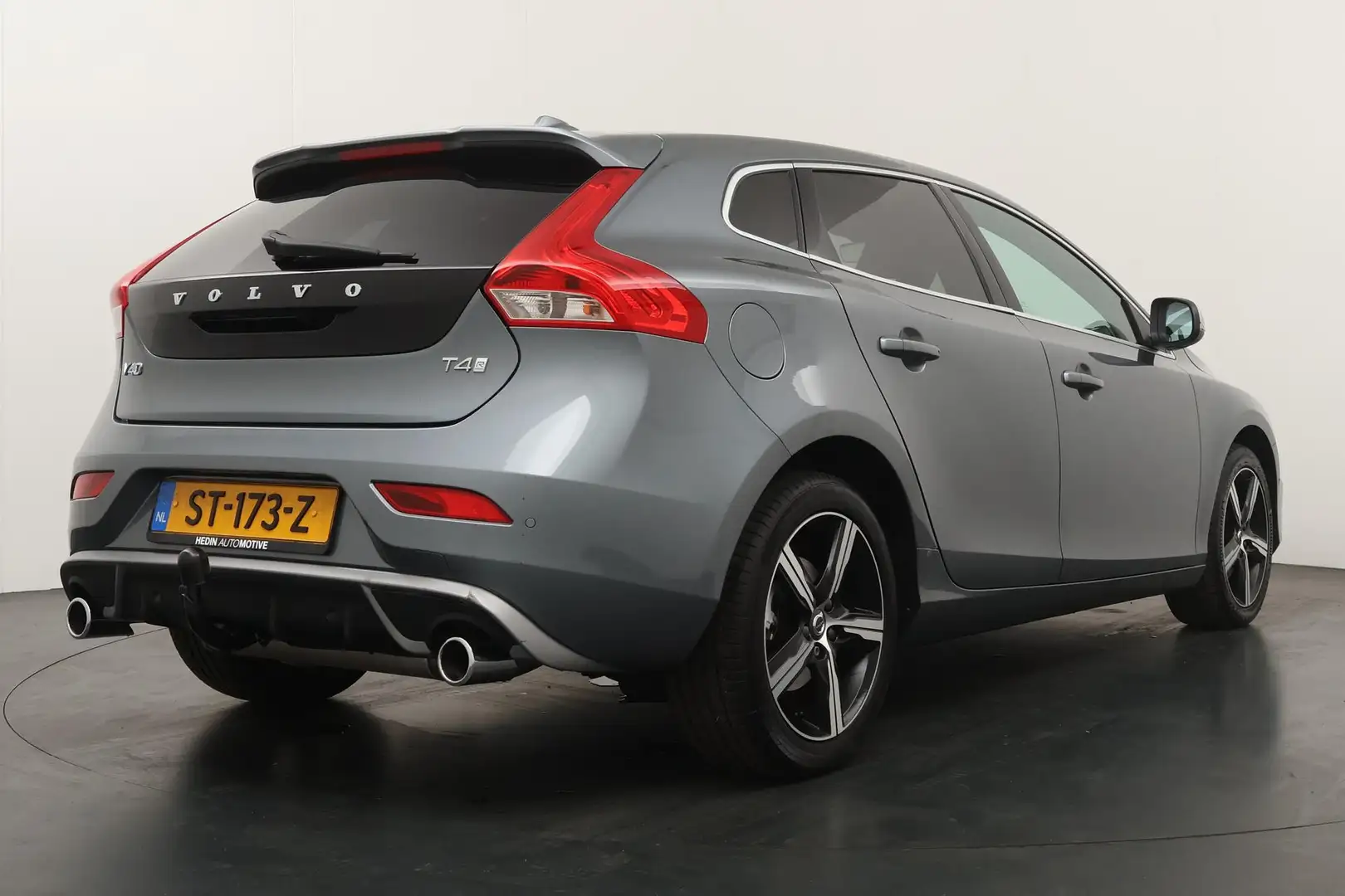 Volvo V40 2.0 190pk T4 Business Sport | Trekhaak | Parkeer C Gris - 2