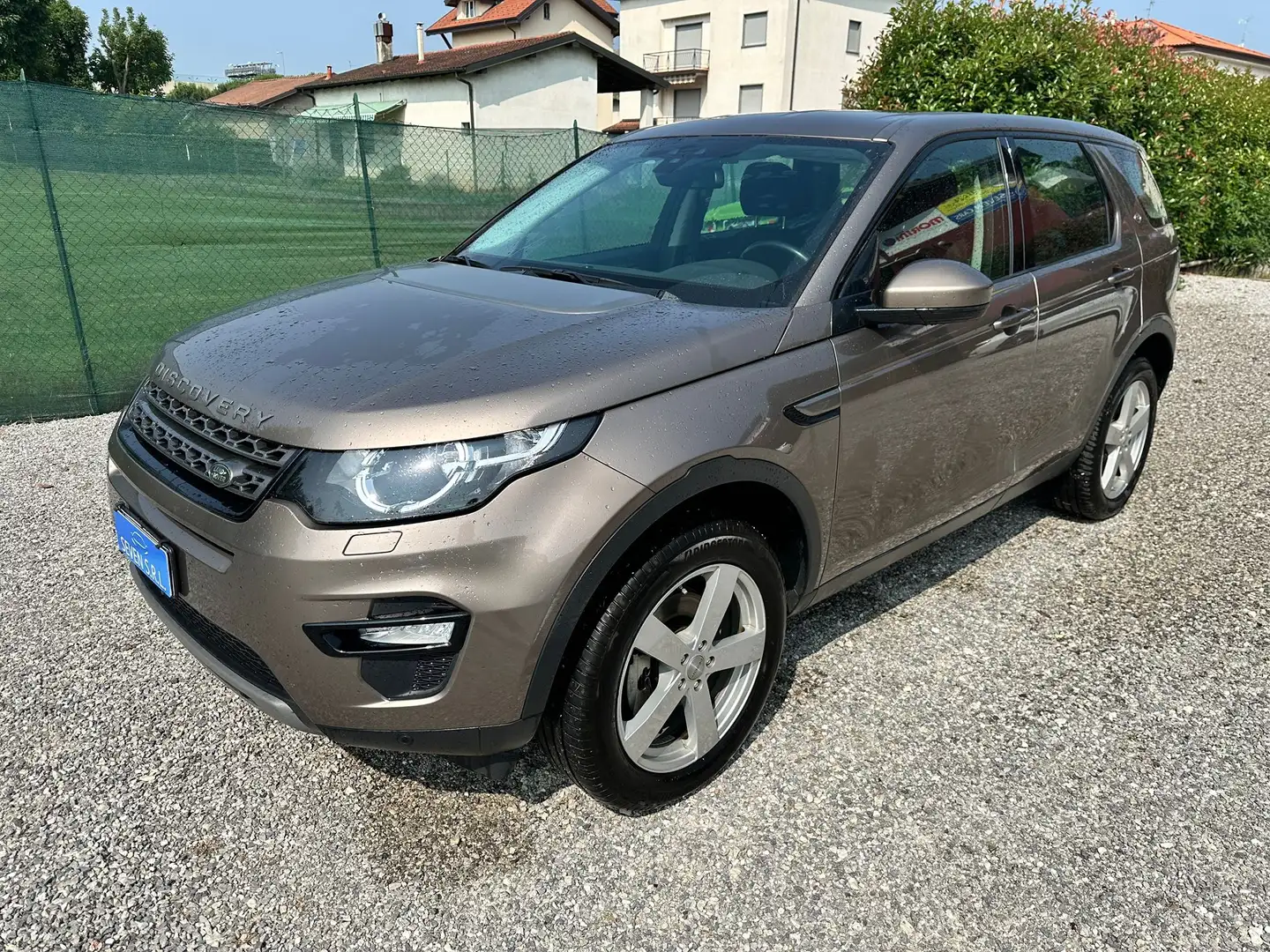 Land Rover Discovery Sport 2.2 td4 SE awd 150cv RUMORE LEGGERO Nero - 2